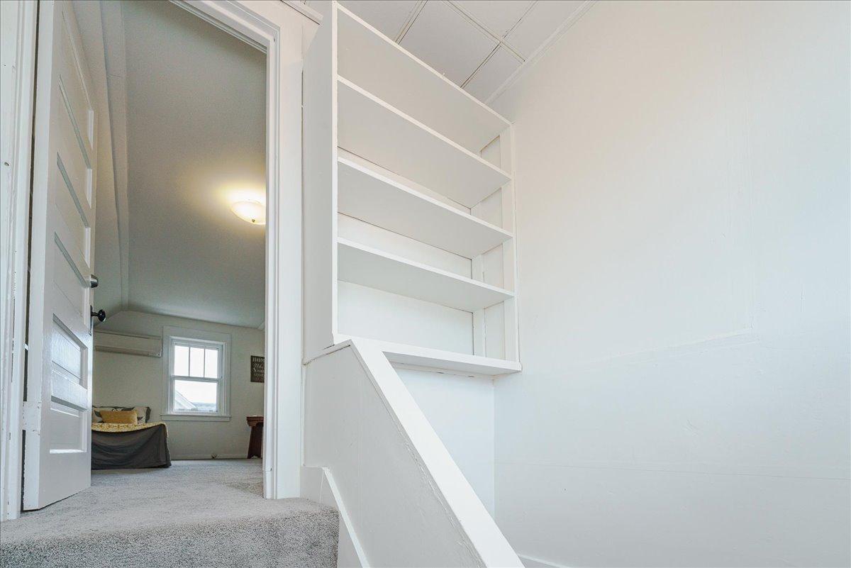 1263 Minnehaha Avenue W Property Photo 29
