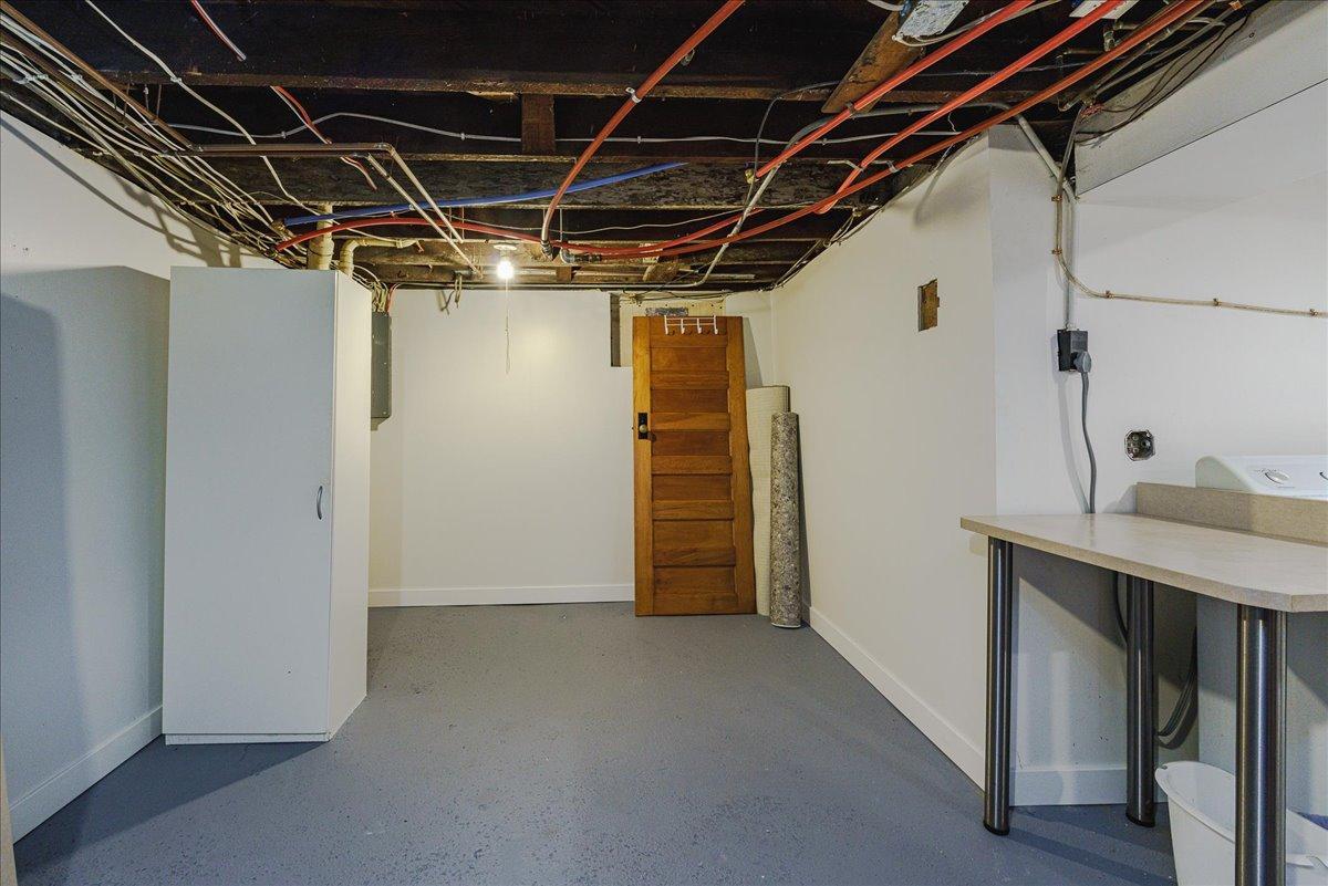 1263 Minnehaha Avenue W Property Photo 36