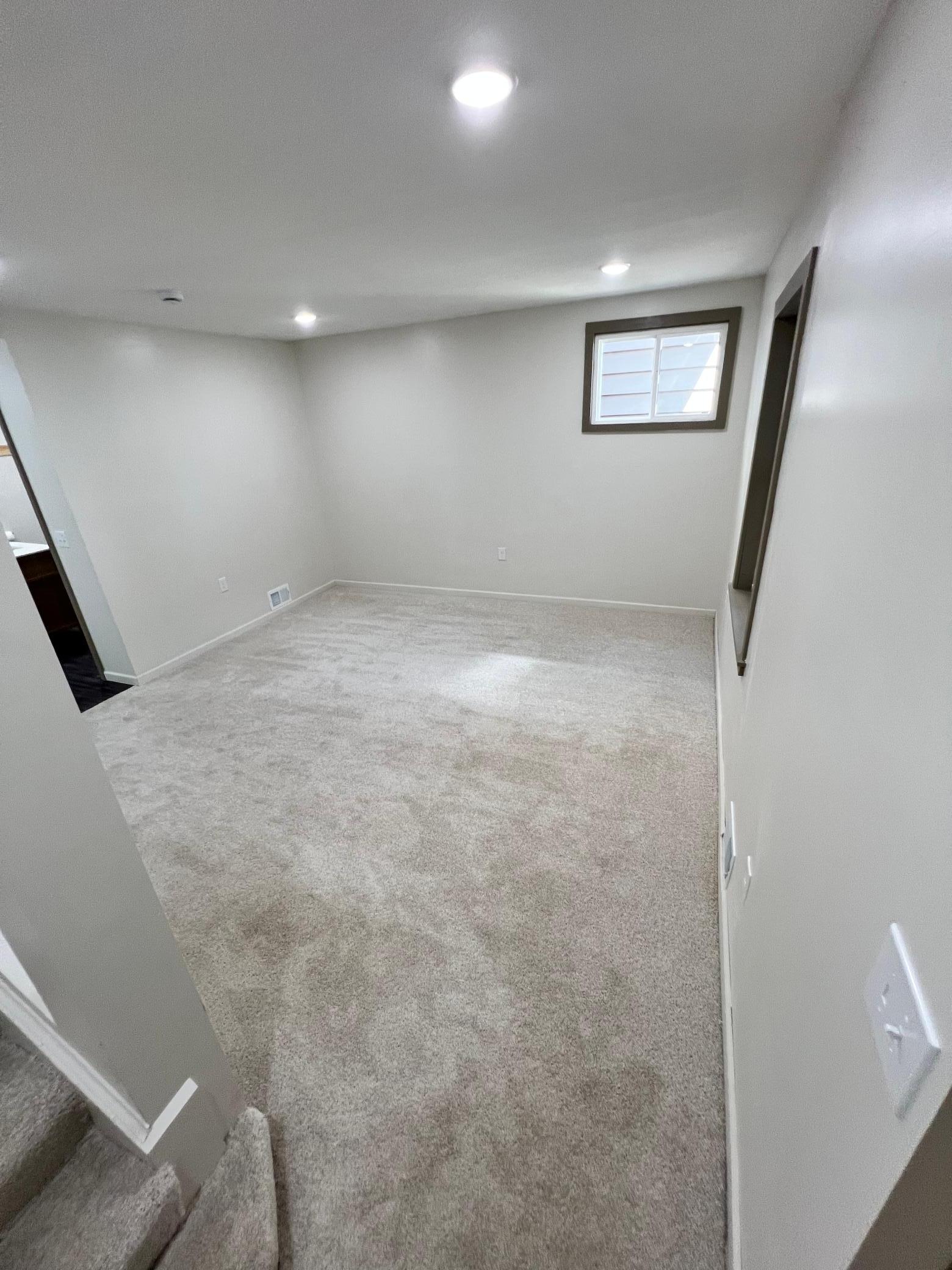 208 6th Avenue Property Photo 15