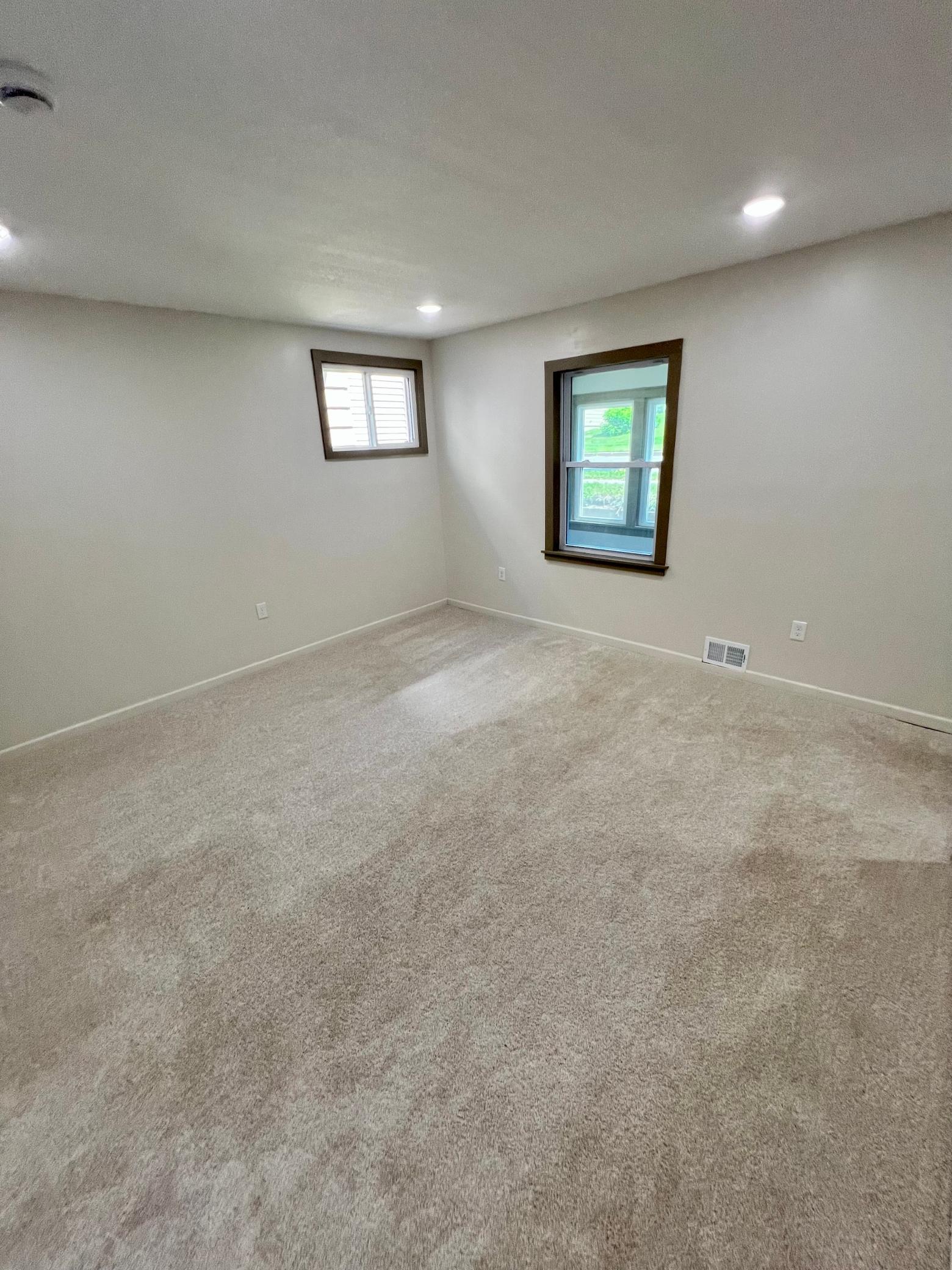208 6th Avenue Property Photo 17