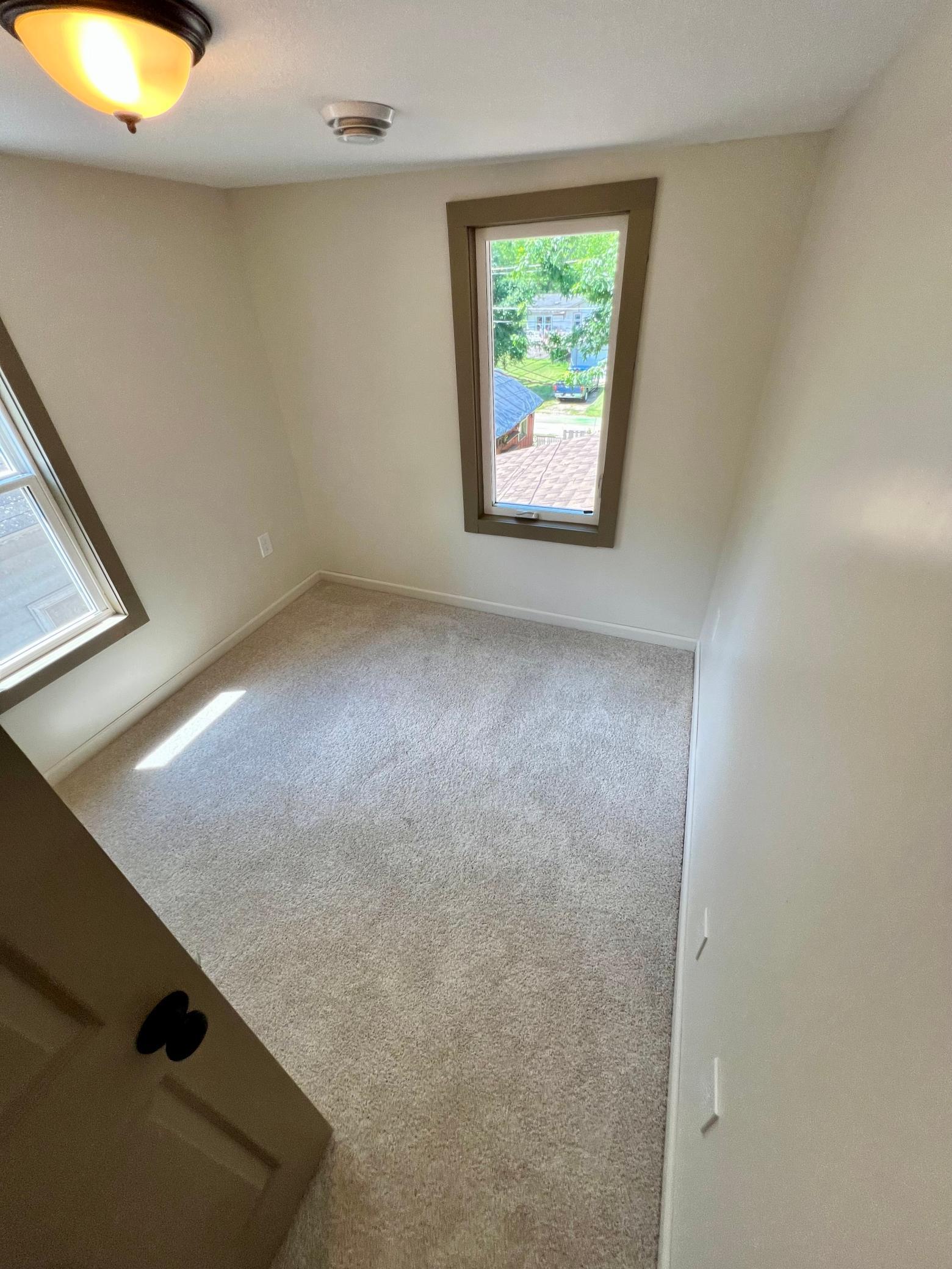 208 6th Avenue Property Photo 22