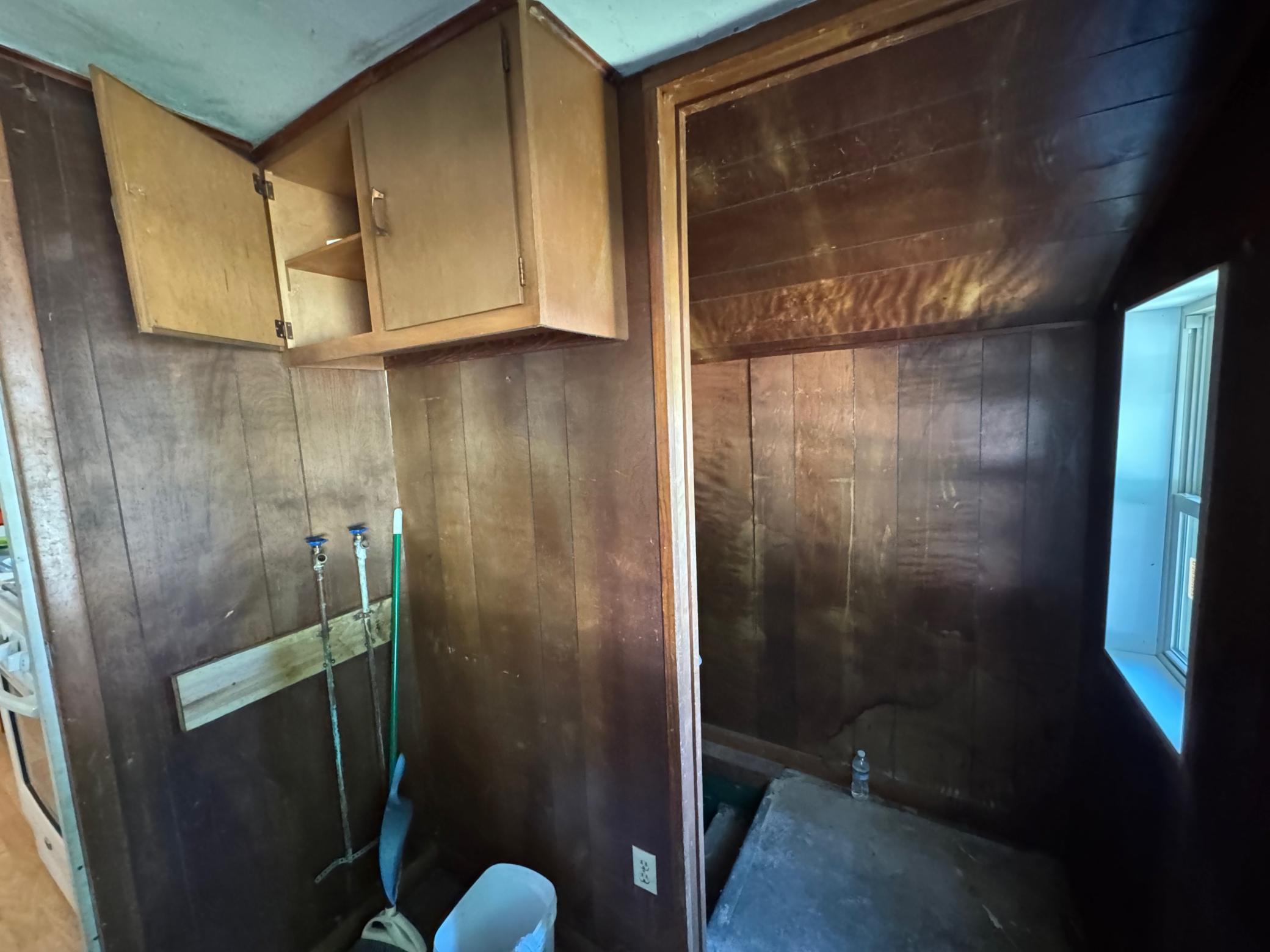 522 Main Street E Property Photo 23