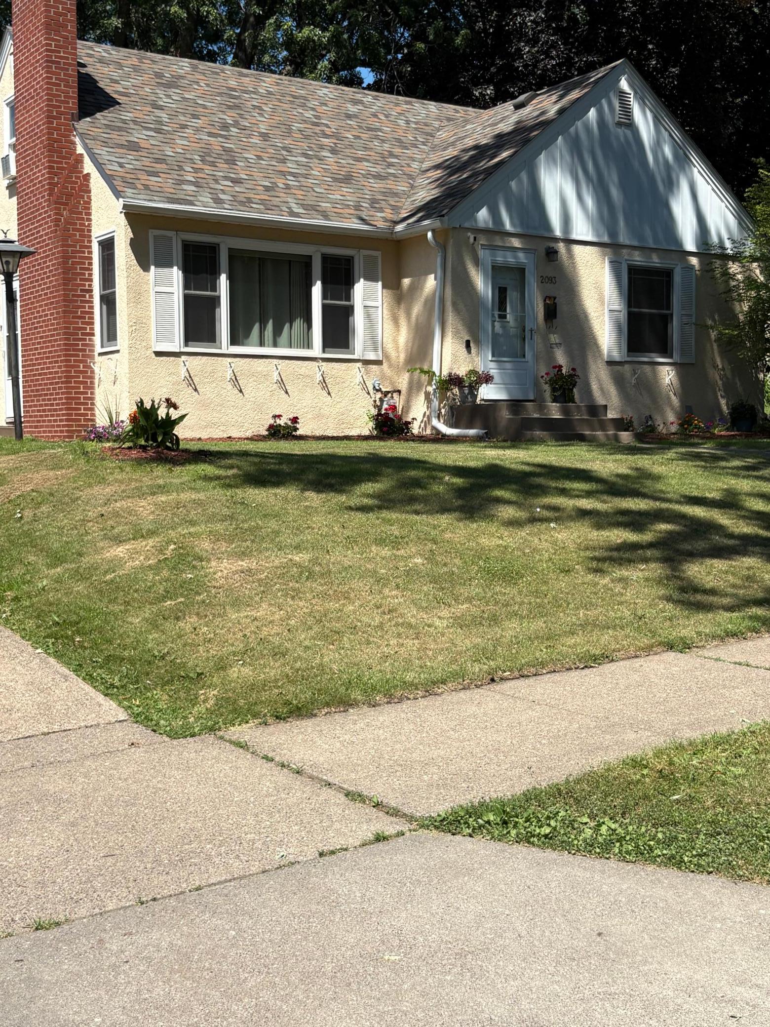 2093 Fremont Avenue E Property Photo 1