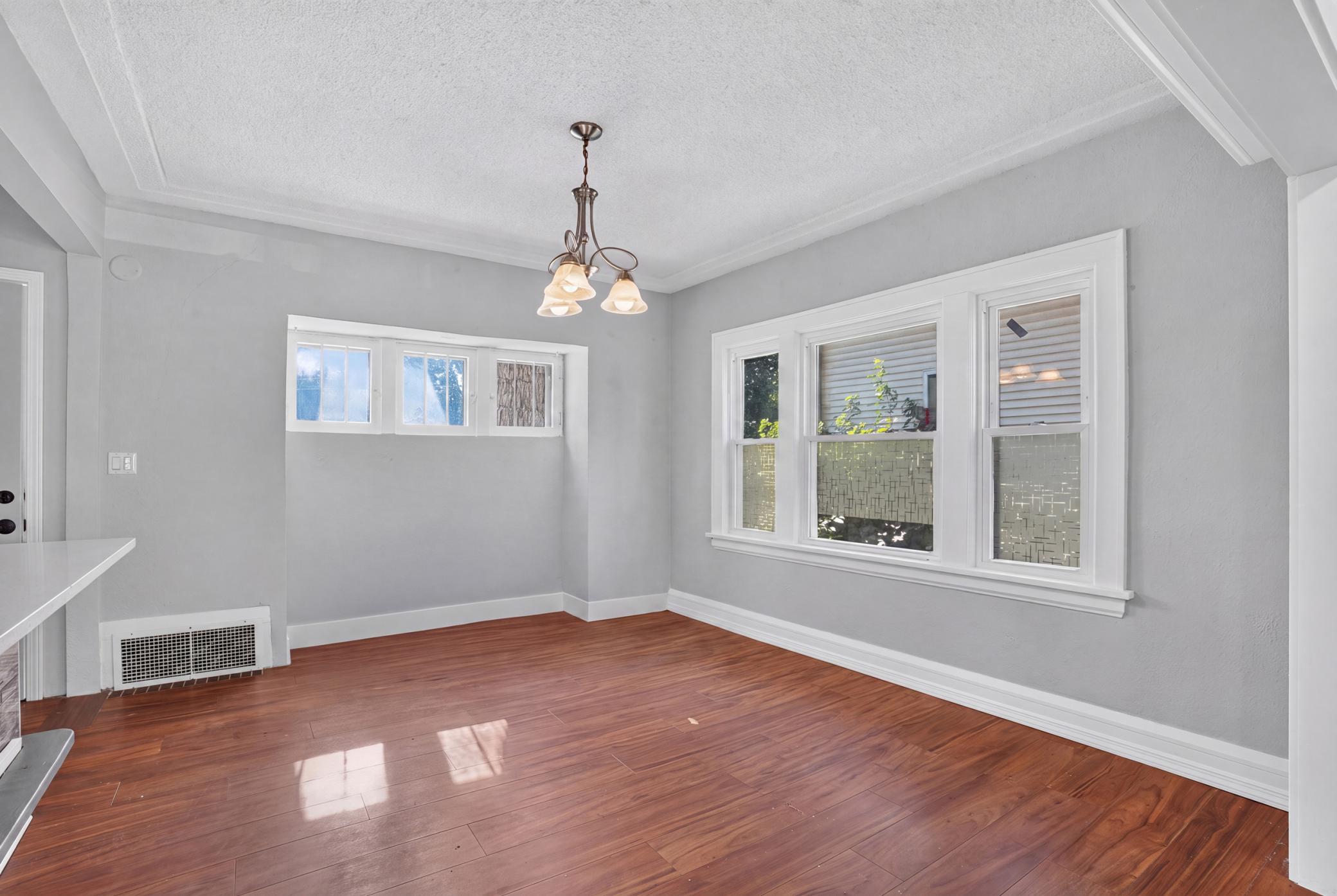 3714 Oliver Avenue N Property Photo 6