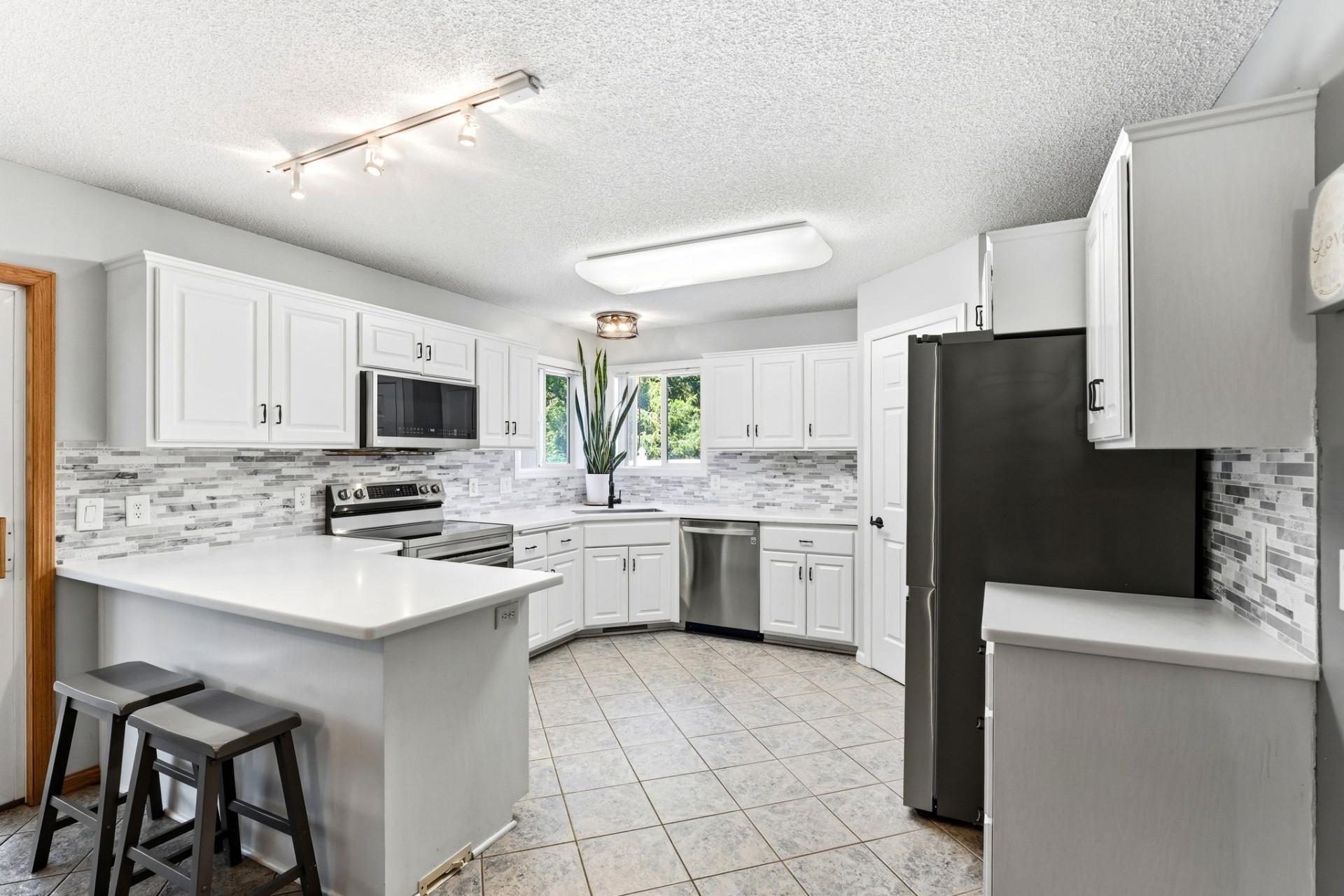 13584 Joseph Avenue Property Photo 8