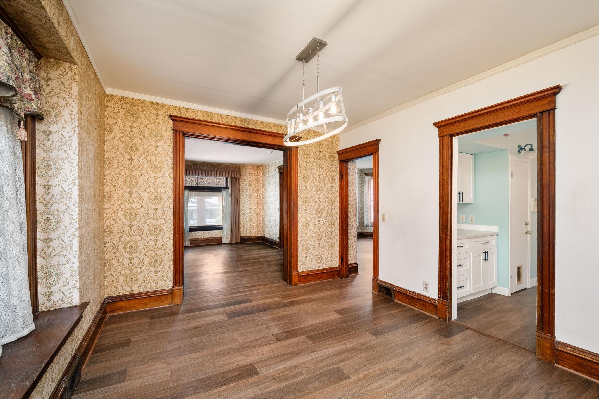 835 3rd Street E Property Photo 14