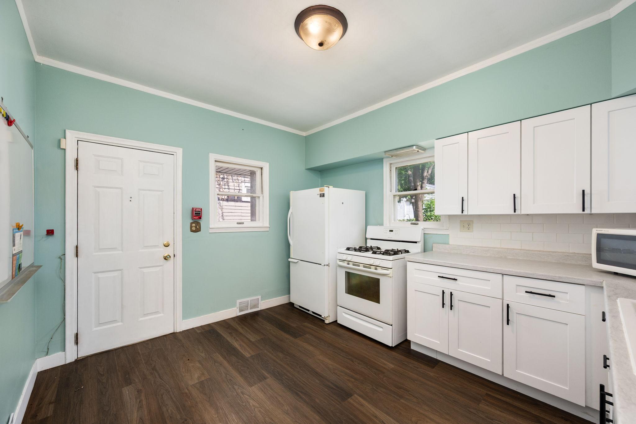 835 3rd Street E Property Photo 18