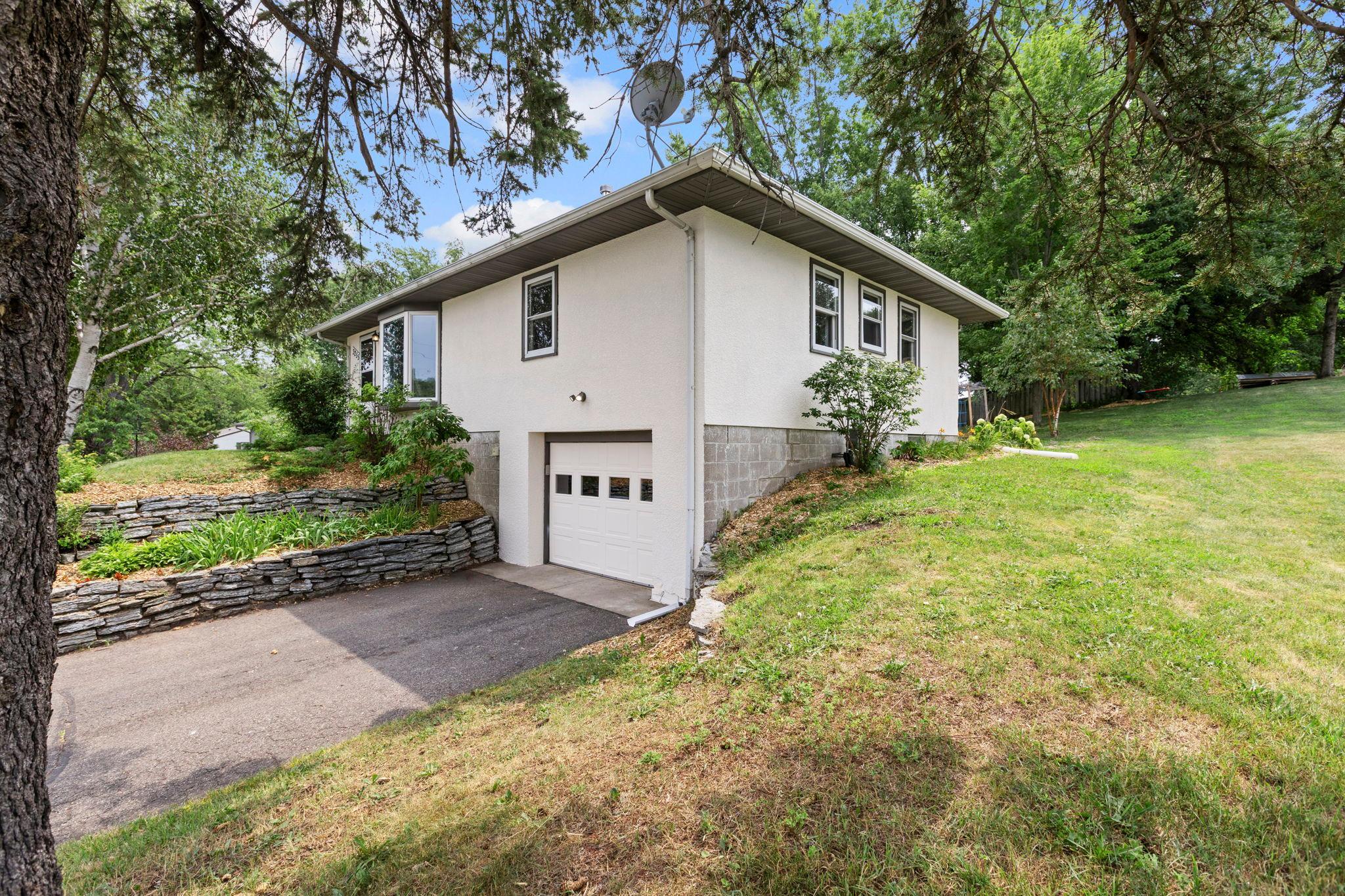 3255 Highway 55 Property Photo 8