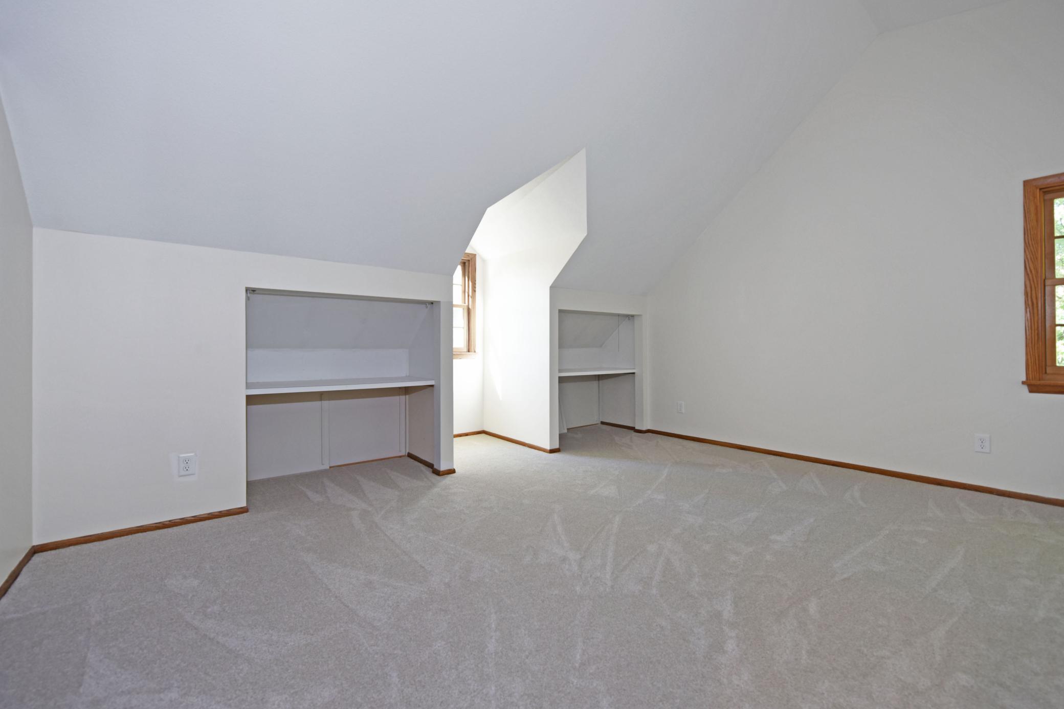 6448 Glenwood Avenue Property Photo 18