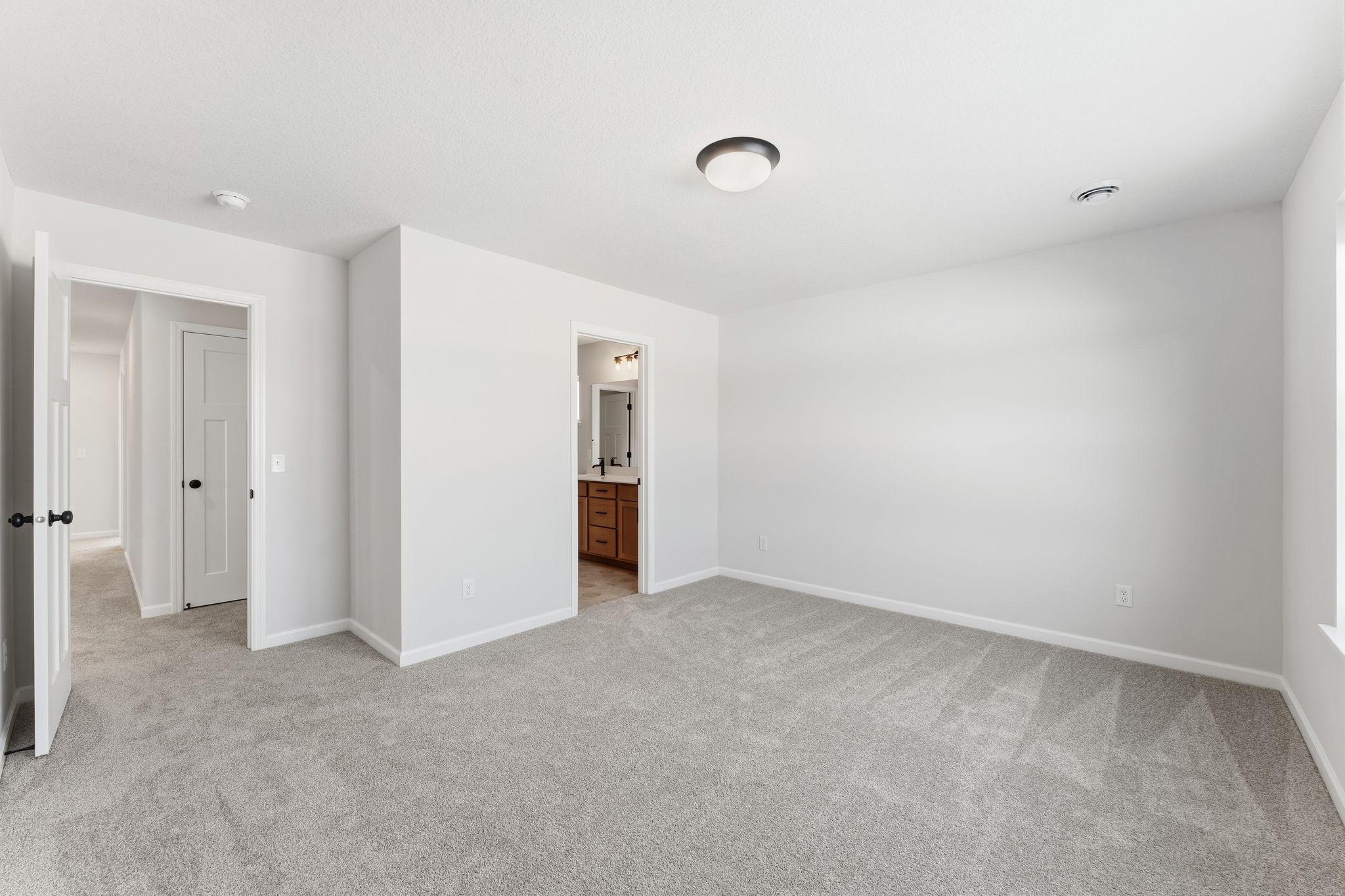 1216 Edge Circle Property Photo 11