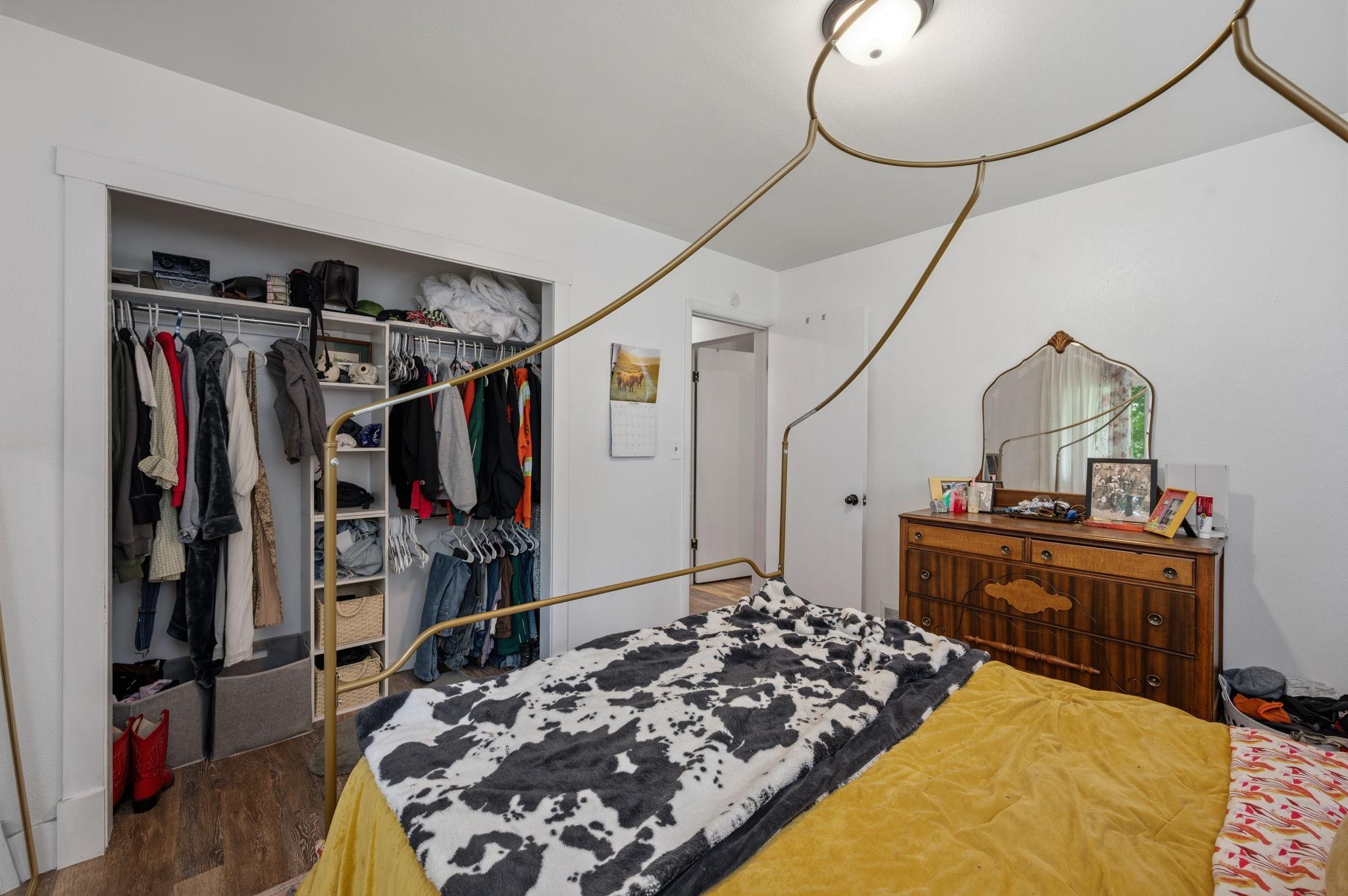 211 Kelser Street Property Photo 17