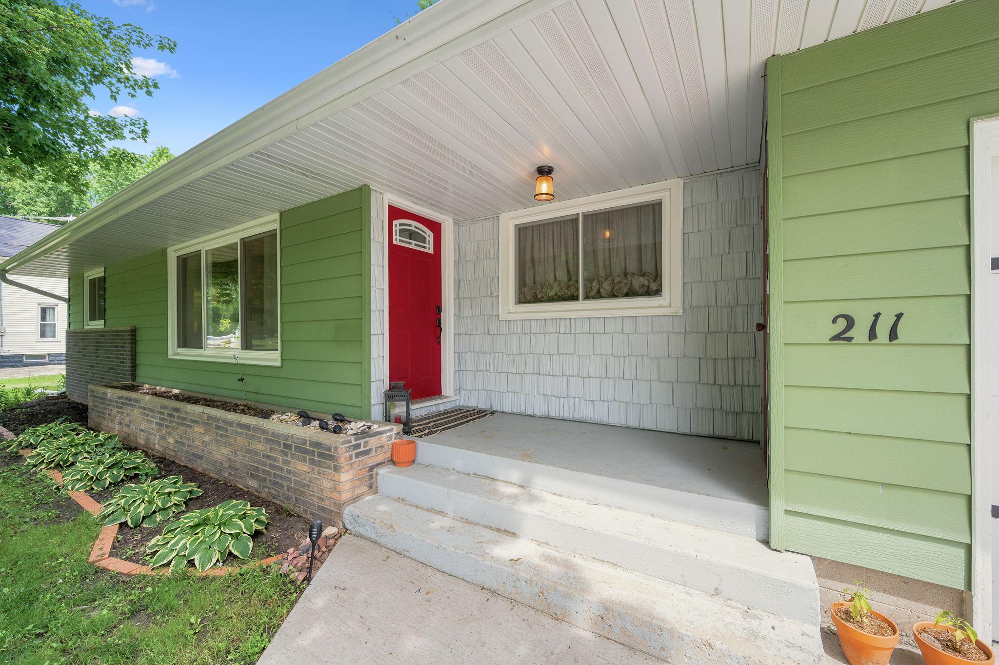 211 Kelser Street Property Photo 28