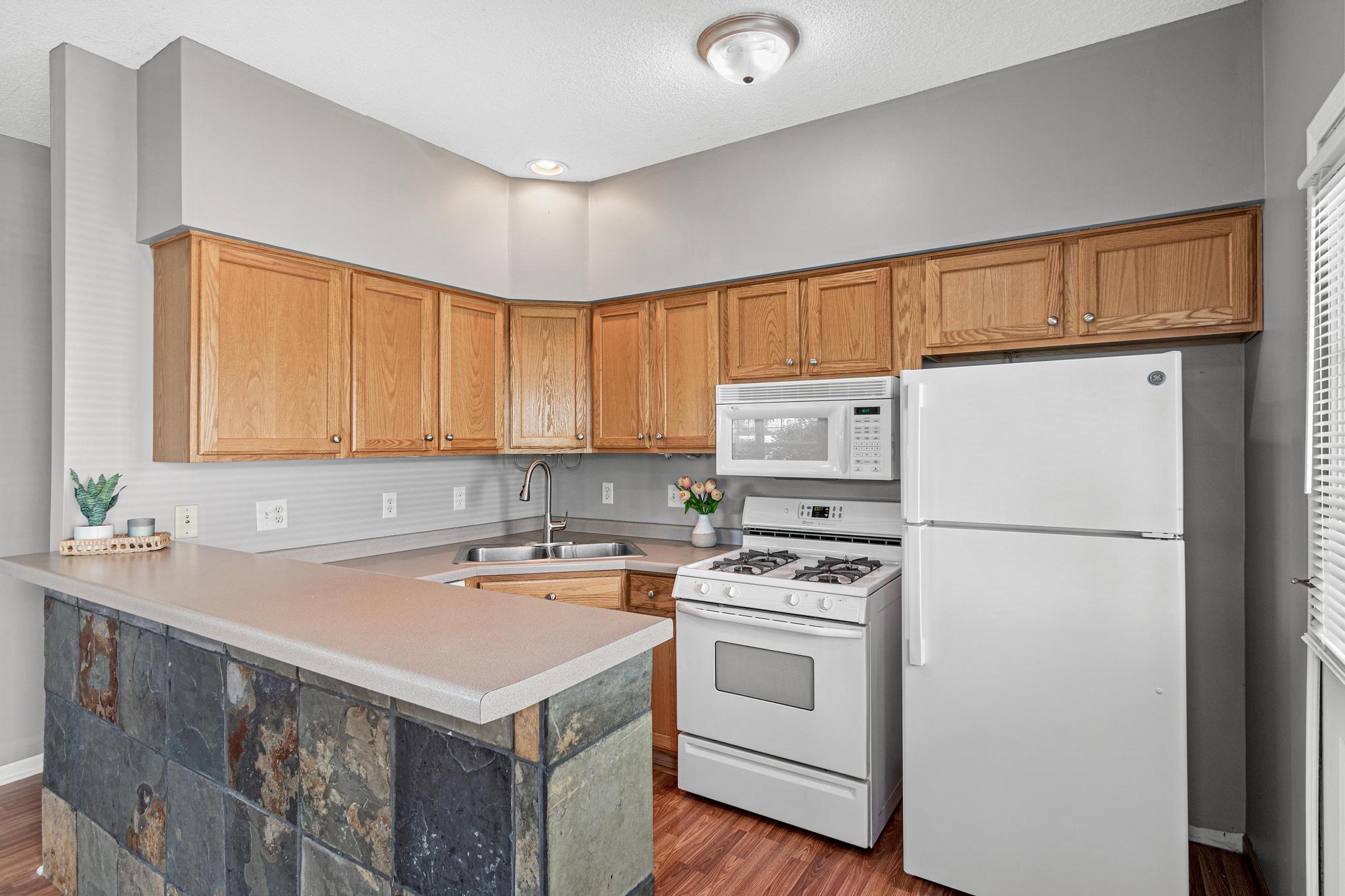 7108332 Property Photo 4