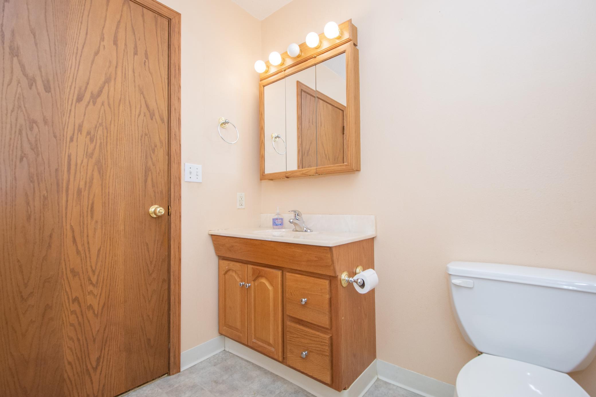 421 Lind Boulevard Property Photo 20