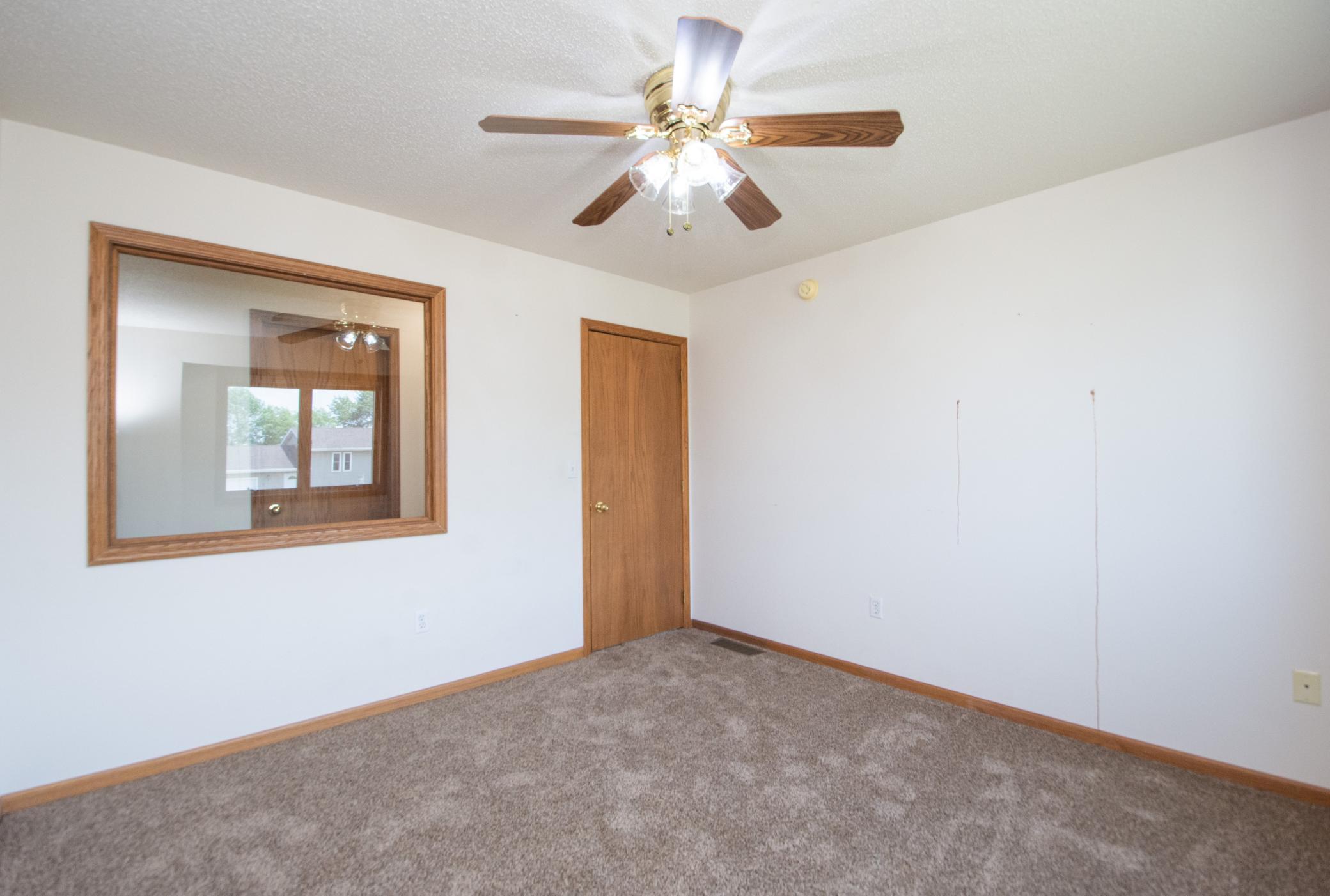 421 Lind Boulevard Property Photo 28