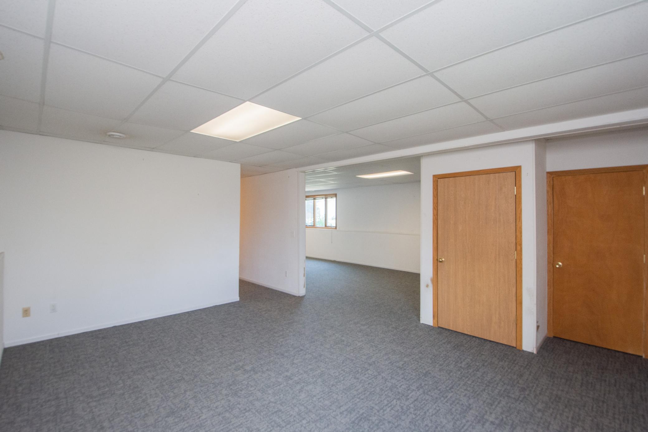 421 Lind Boulevard Property Photo 34