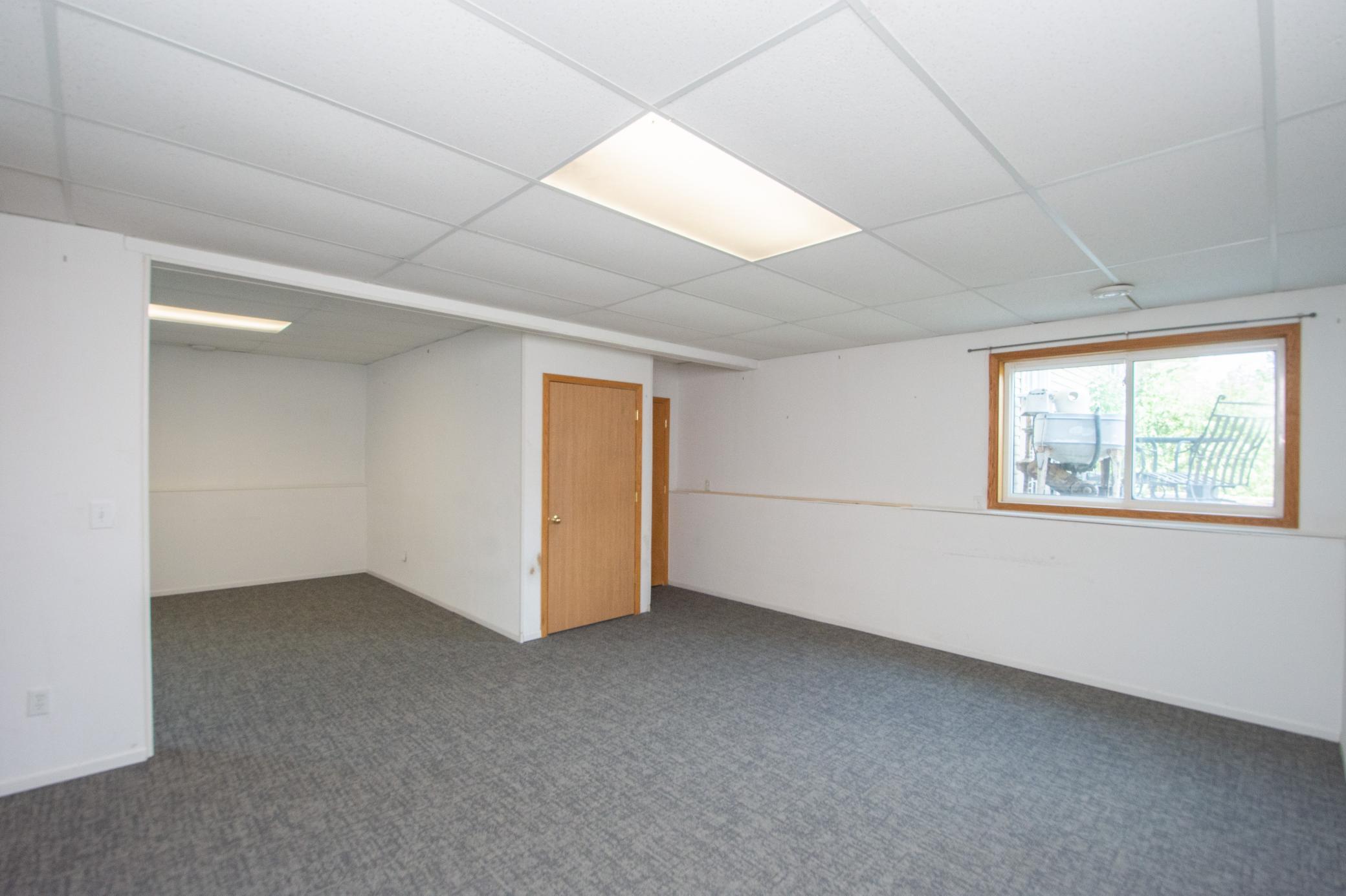 421 Lind Boulevard Property Photo 35
