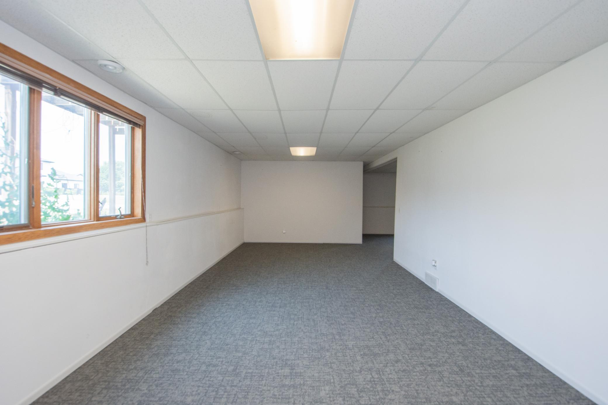 421 Lind Boulevard Property Photo 37
