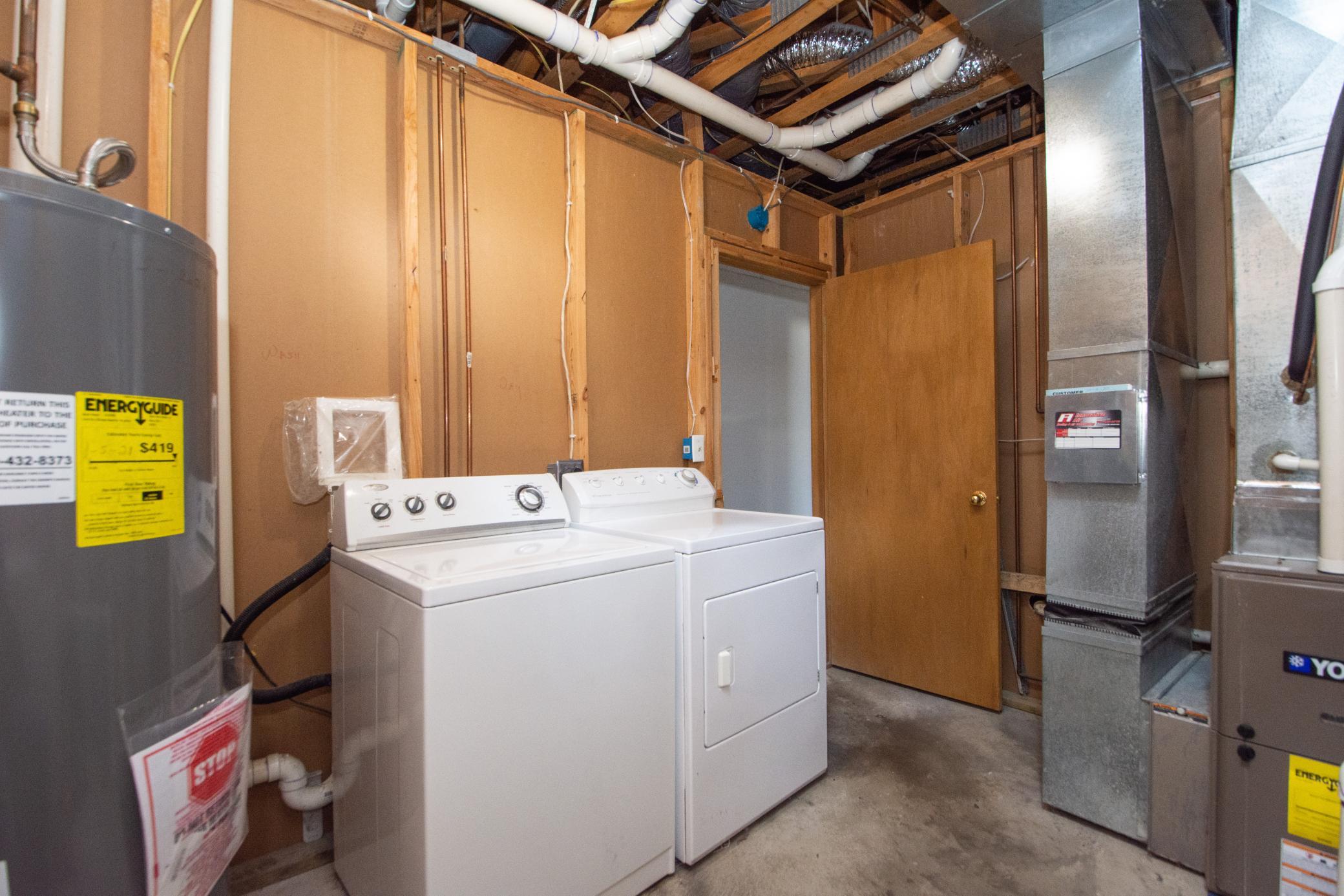 421 Lind Boulevard Property Photo 42