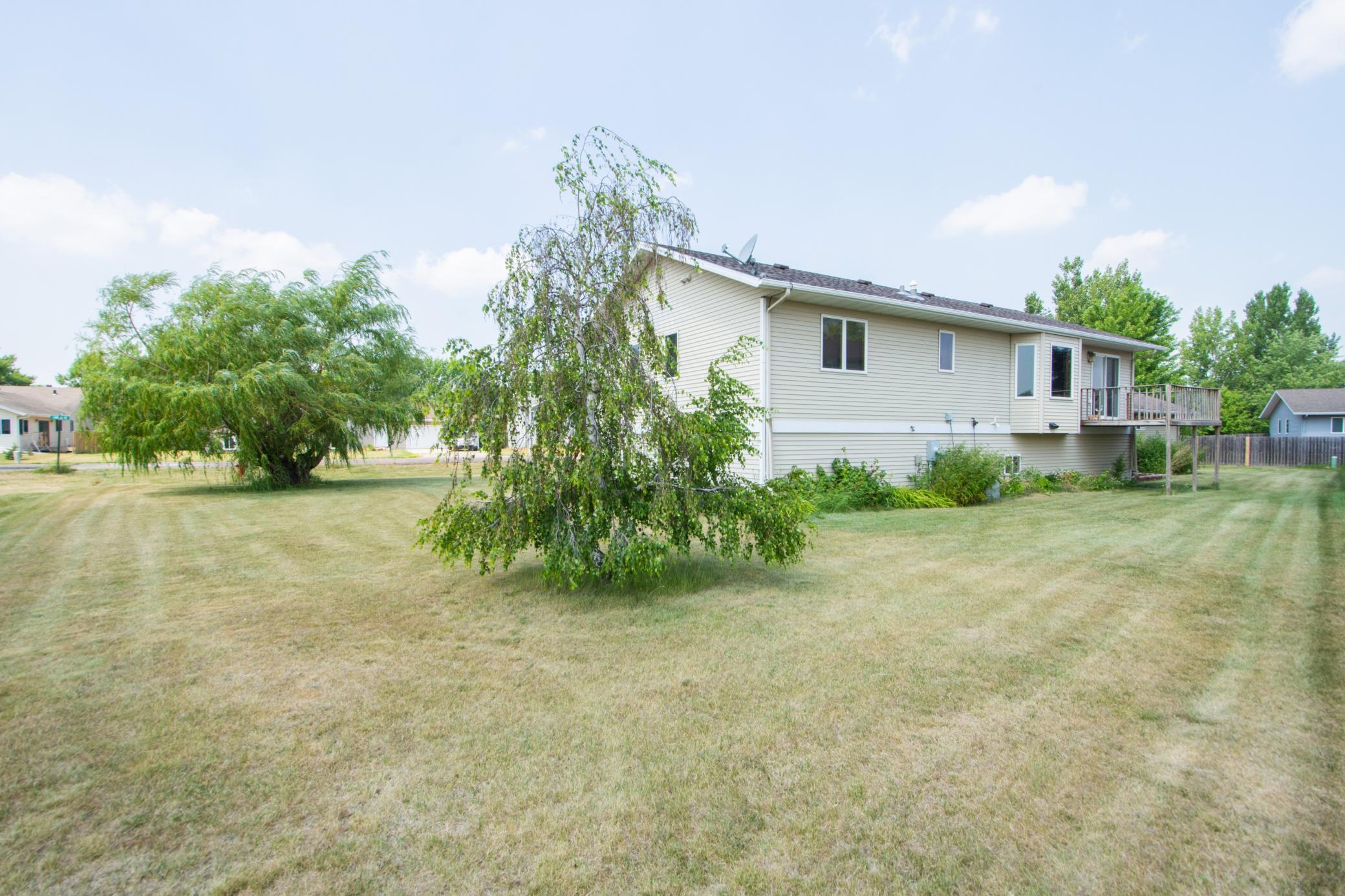 421 Lind Boulevard Property Photo 44