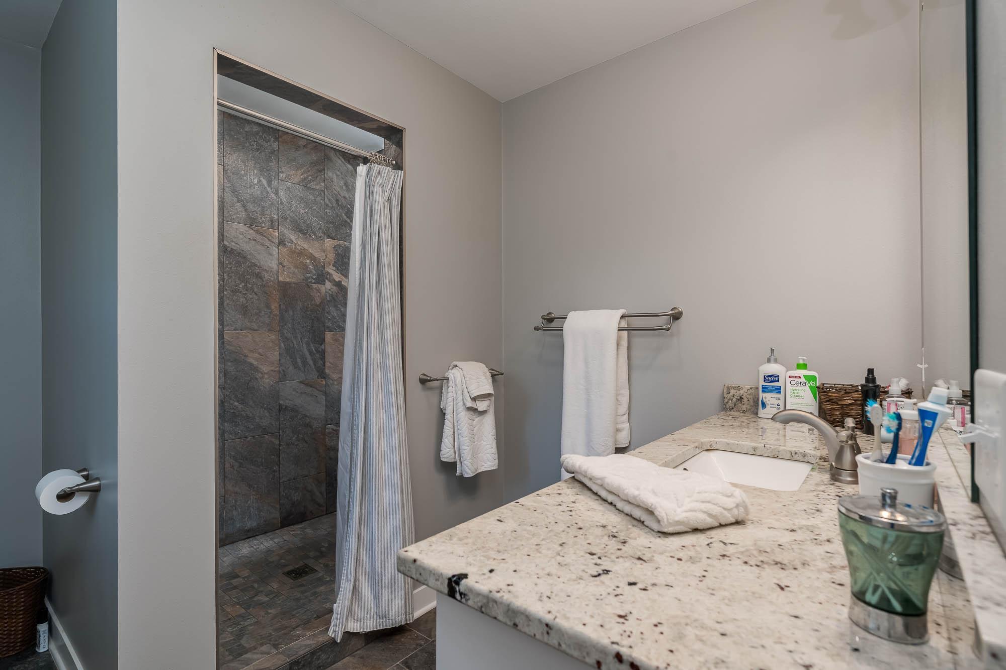 809 Spruce Place Property Photo 24