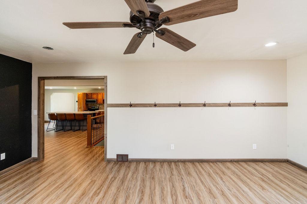 405 6th Avenue Property Photo 5