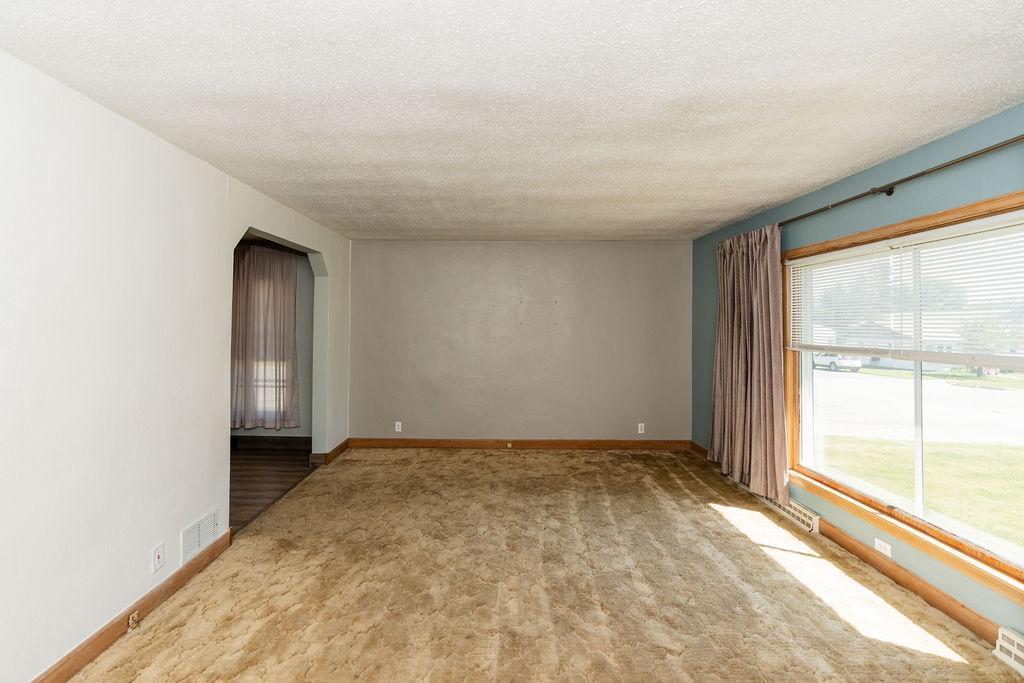 405 6th Avenue Property Photo 17