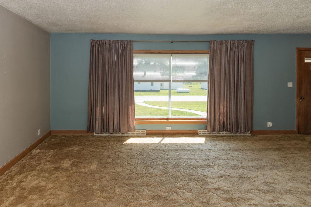 405 6th Avenue Property Photo 18
