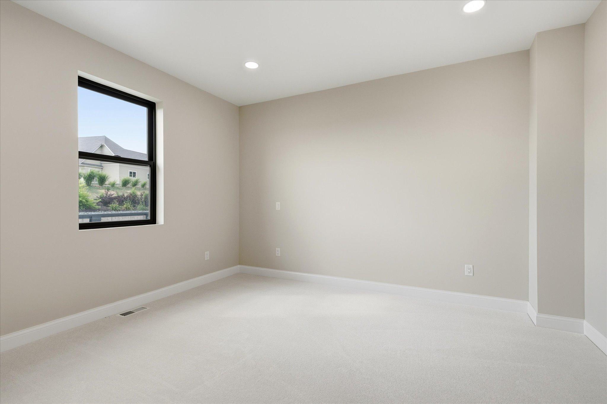 6783 Broadview Drive Property Photo 38