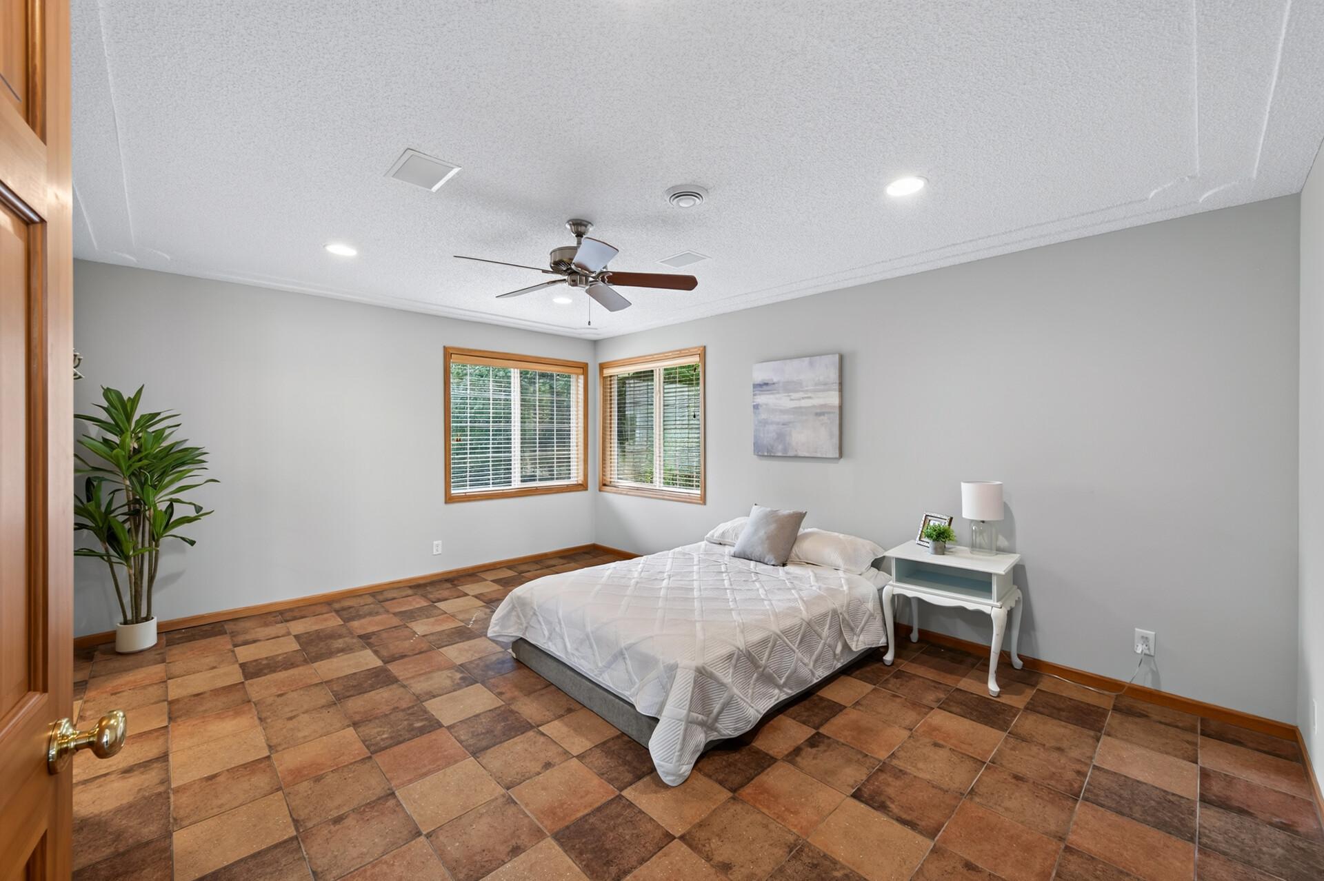 6975 Eagle Trail Property Photo 13