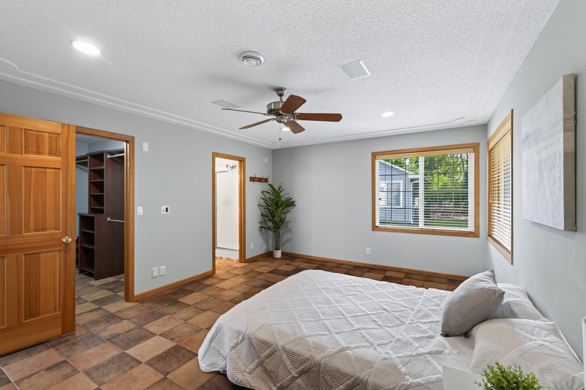6975 Eagle Trail Property Photo 14