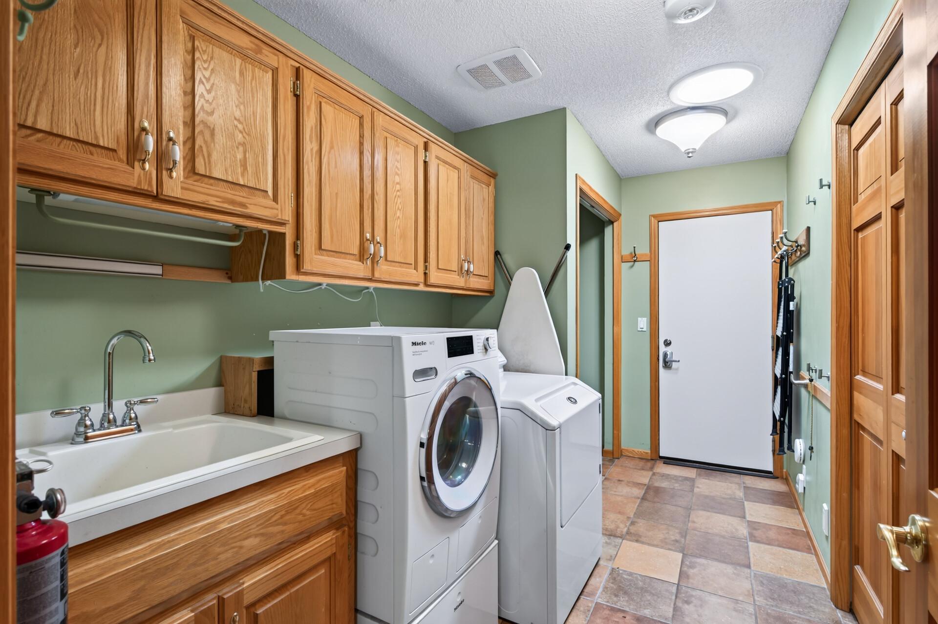 6975 Eagle Trail Property Photo 22