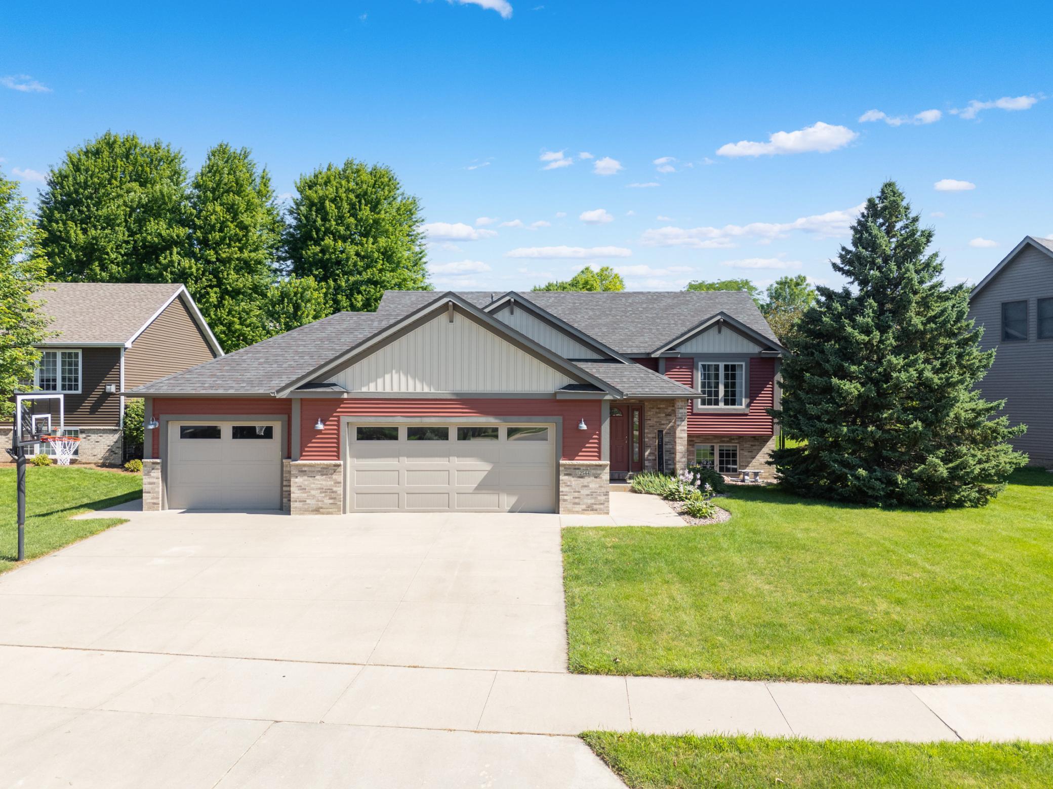 2544 Boulder Ridge Drive Nw Property Photo 1