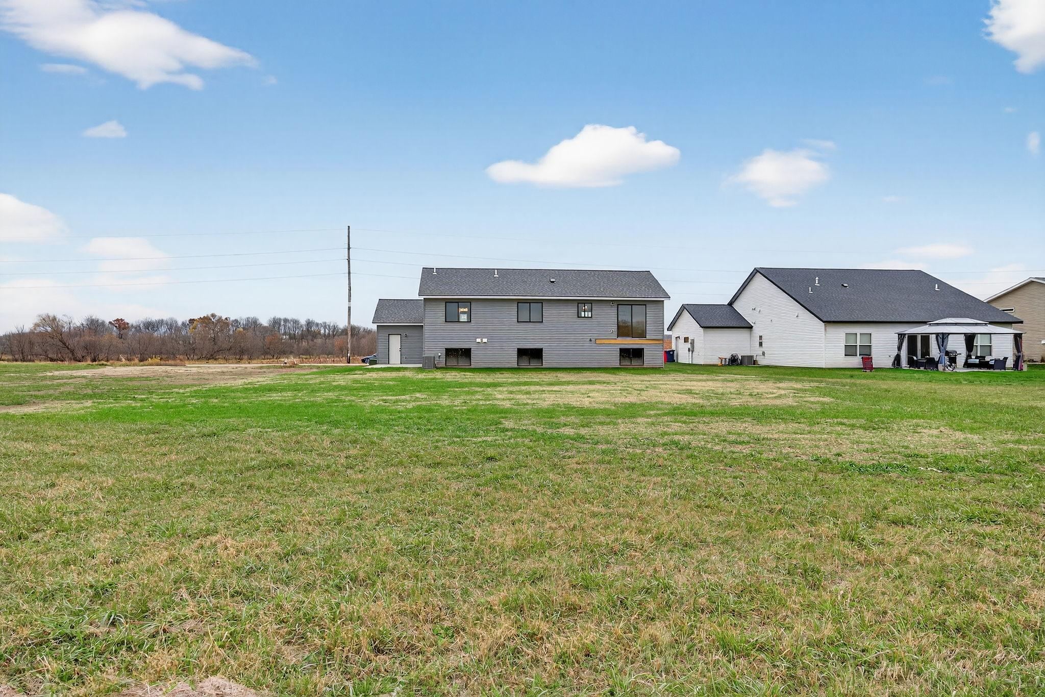 655 1st Street Se Property Photo 19