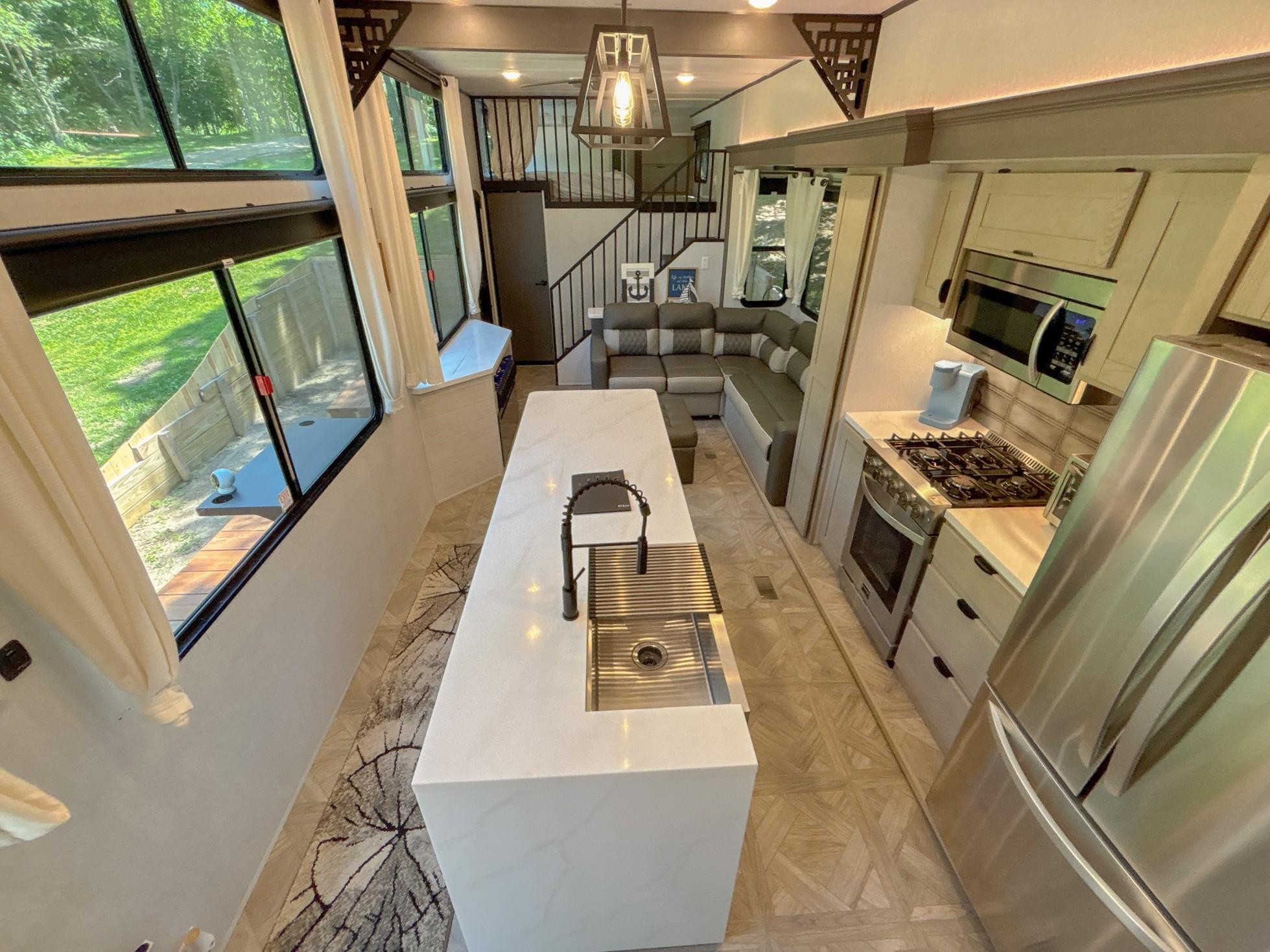 42019 Sugar Maple Drive Property Photo 9