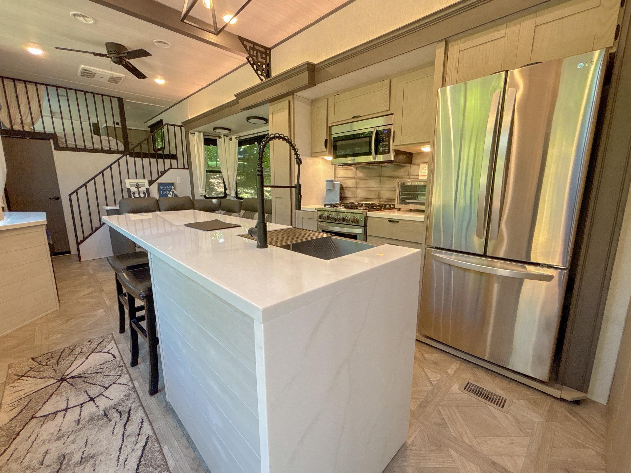 42019 Sugar Maple Drive Property Photo 10