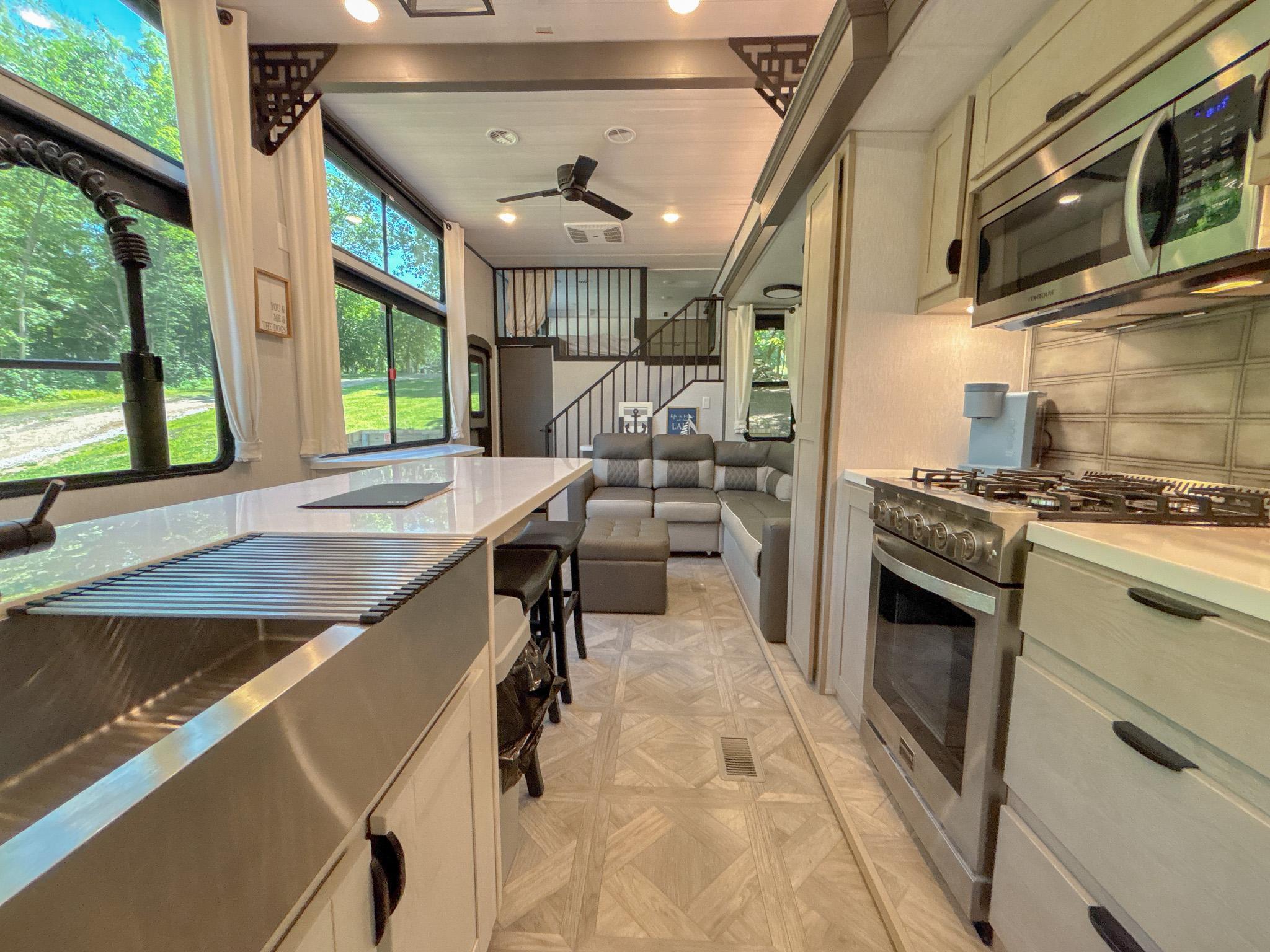 42019 Sugar Maple Drive Property Photo 11