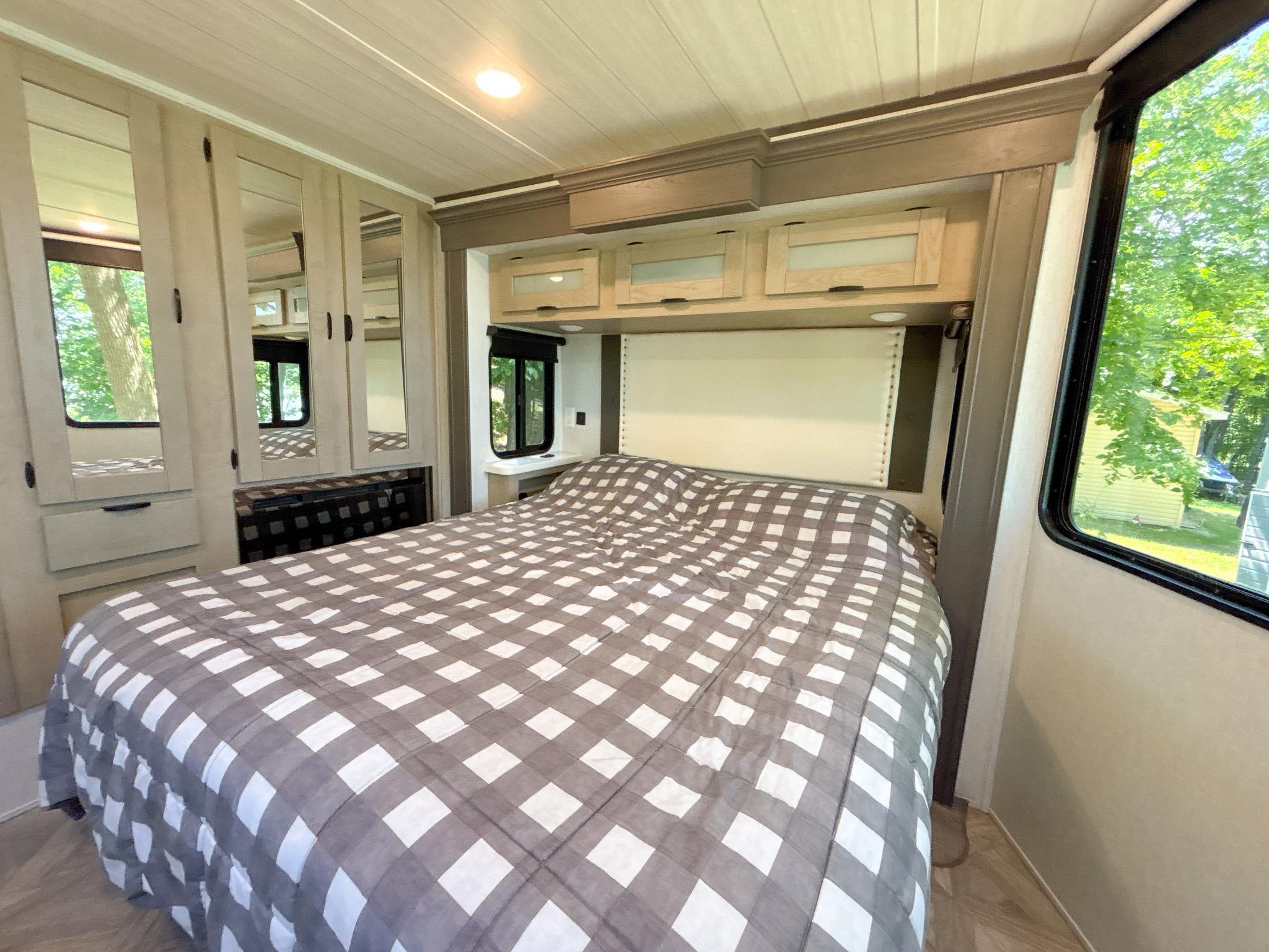 42019 Sugar Maple Drive Property Photo 16