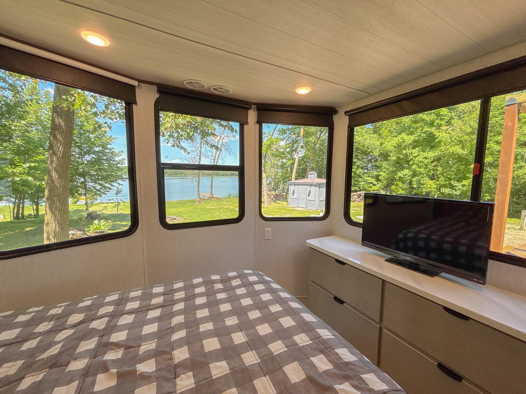 42019 Sugar Maple Drive Property Photo 17