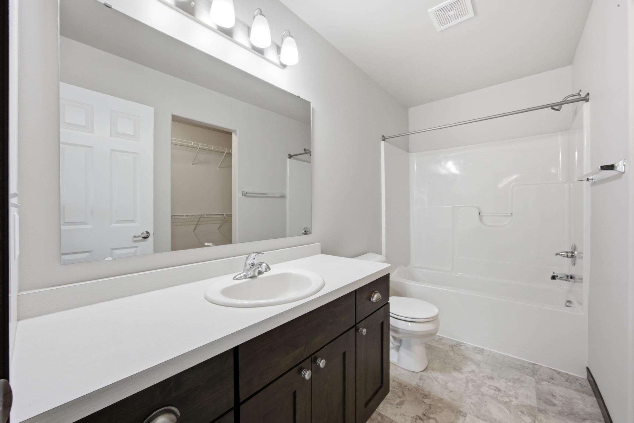 6073 Autumn Drive S Property Photo 10