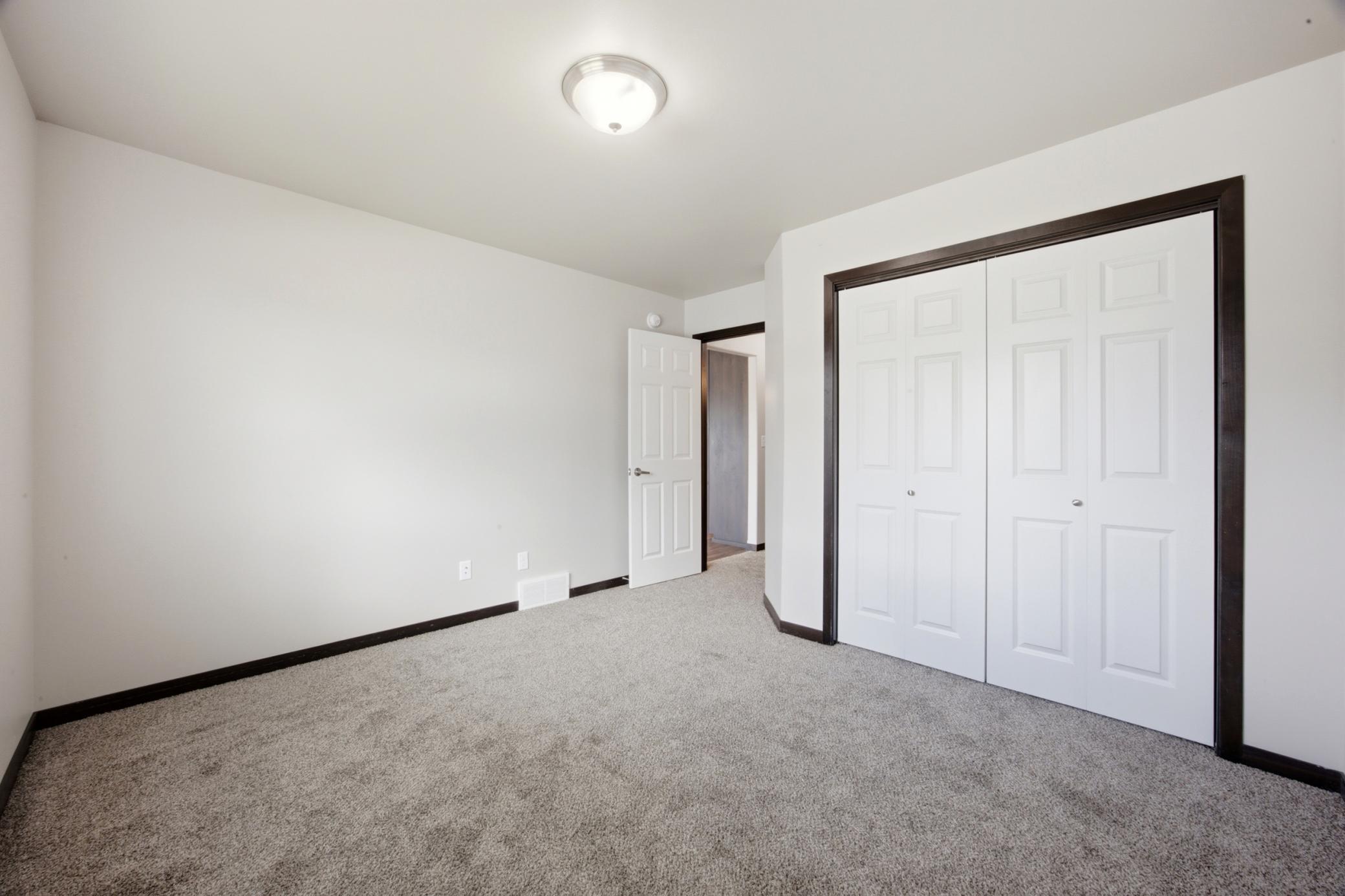 6073 Autumn Drive S Property Photo 13