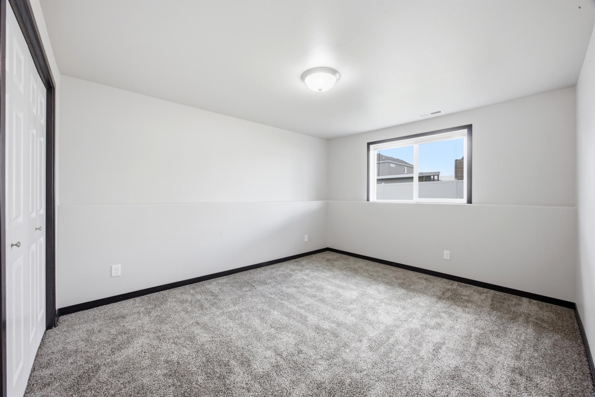 6073 Autumn Drive S Property Photo 19