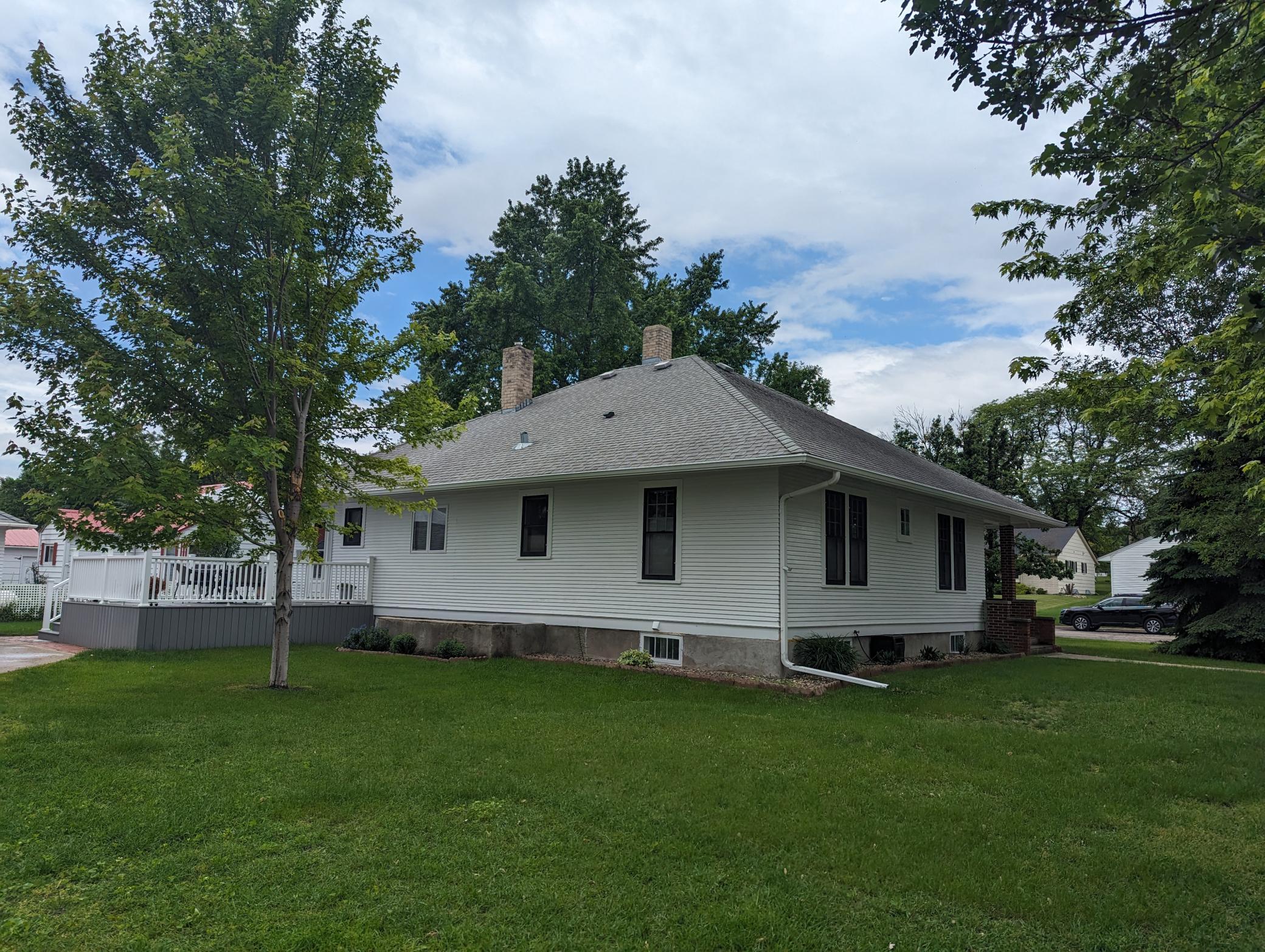 107 7th Avenue W Property Photo 5