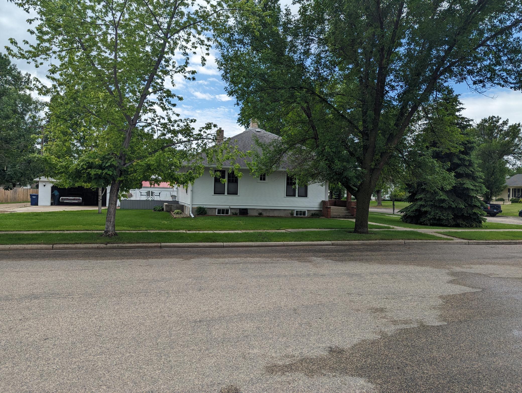 107 7th Avenue W Property Photo 6