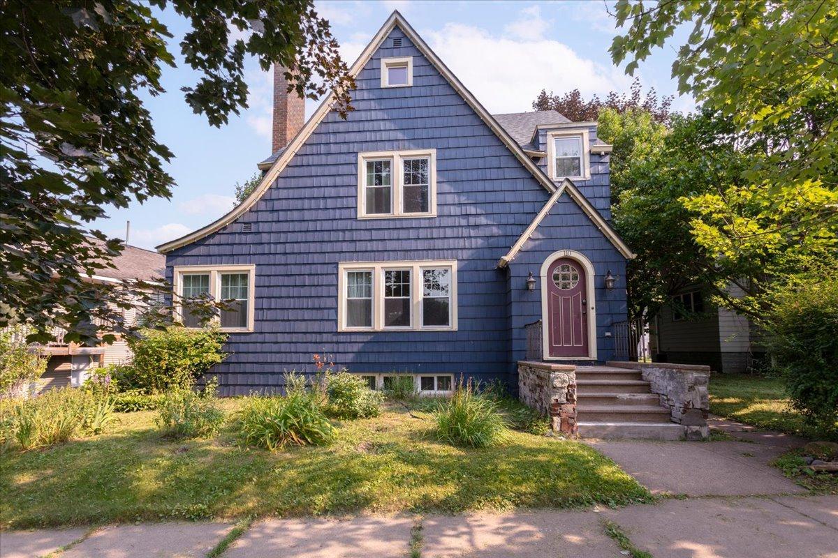 110 Pine Street Property Photo 1