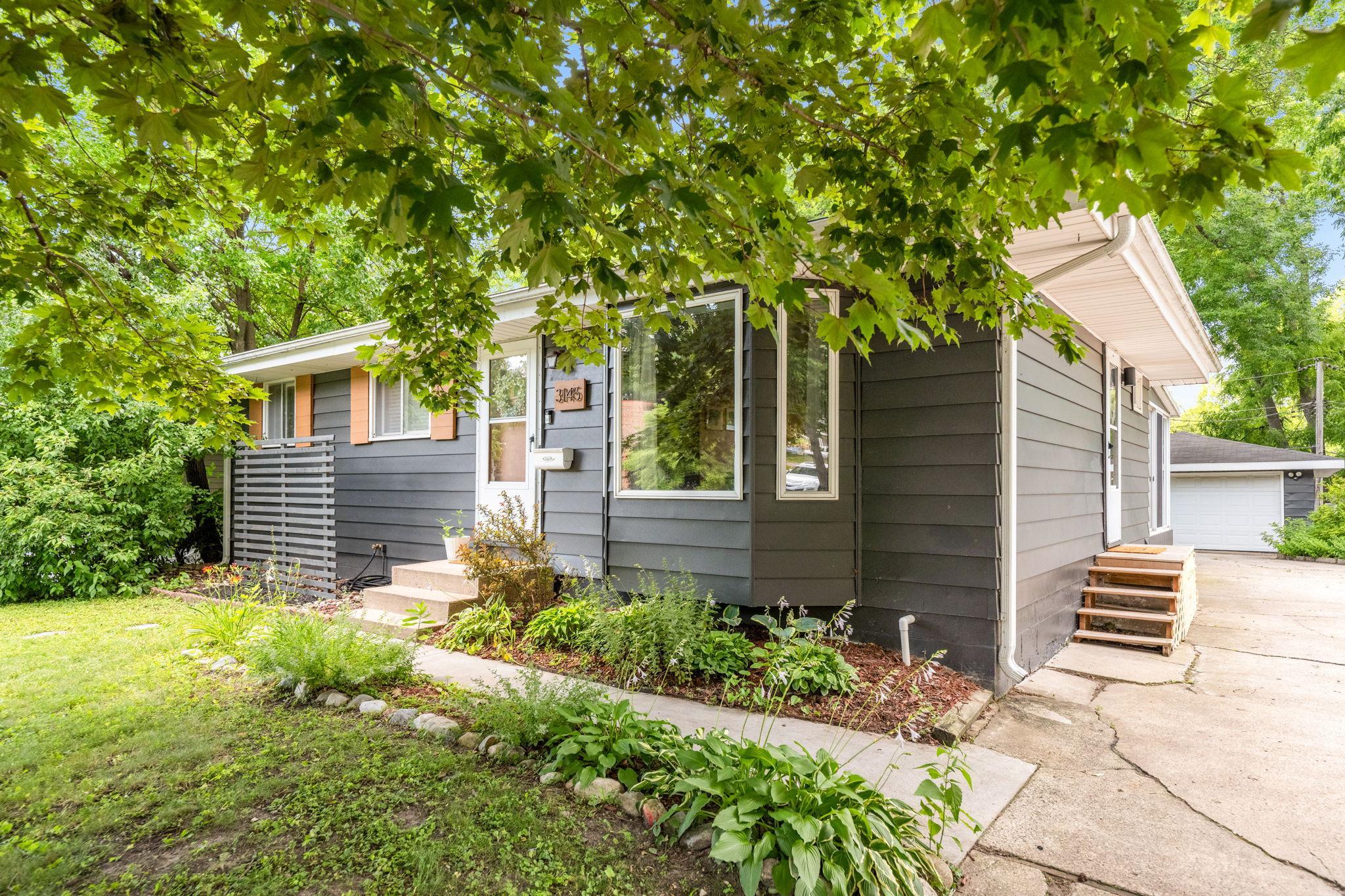 3145 Grimes Avenue N Property Photo 1