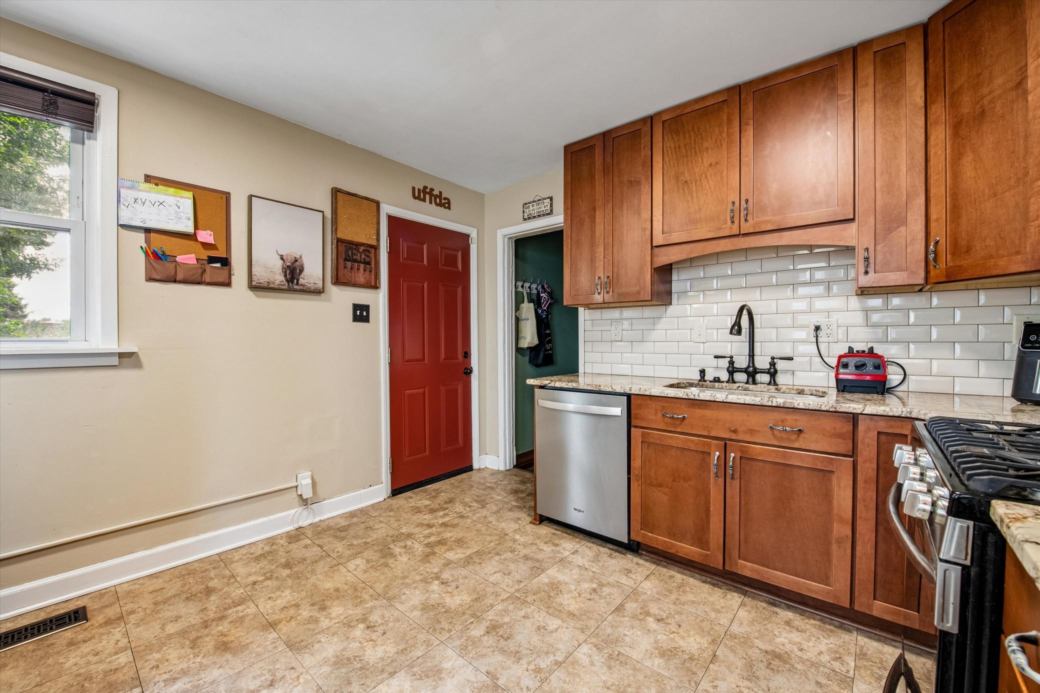 838 Clear Avenue Property Photo 12