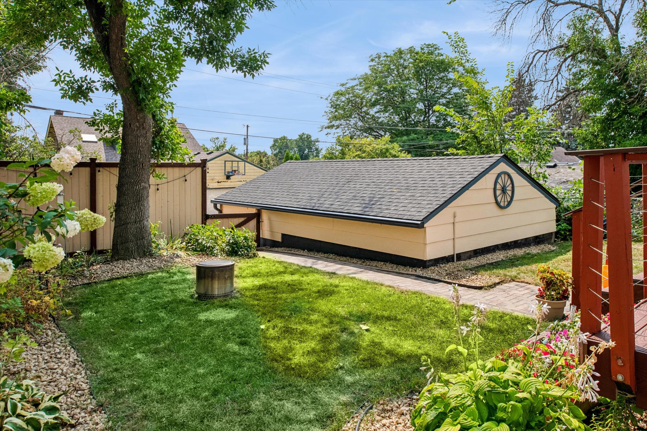 838 Clear Avenue Property Photo 35
