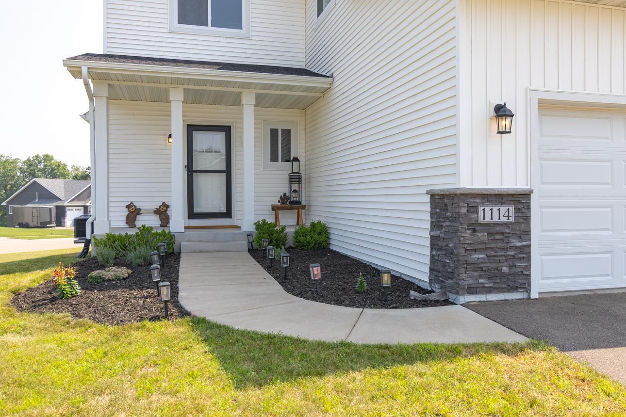 1114 Susan Lane Property Photo 6