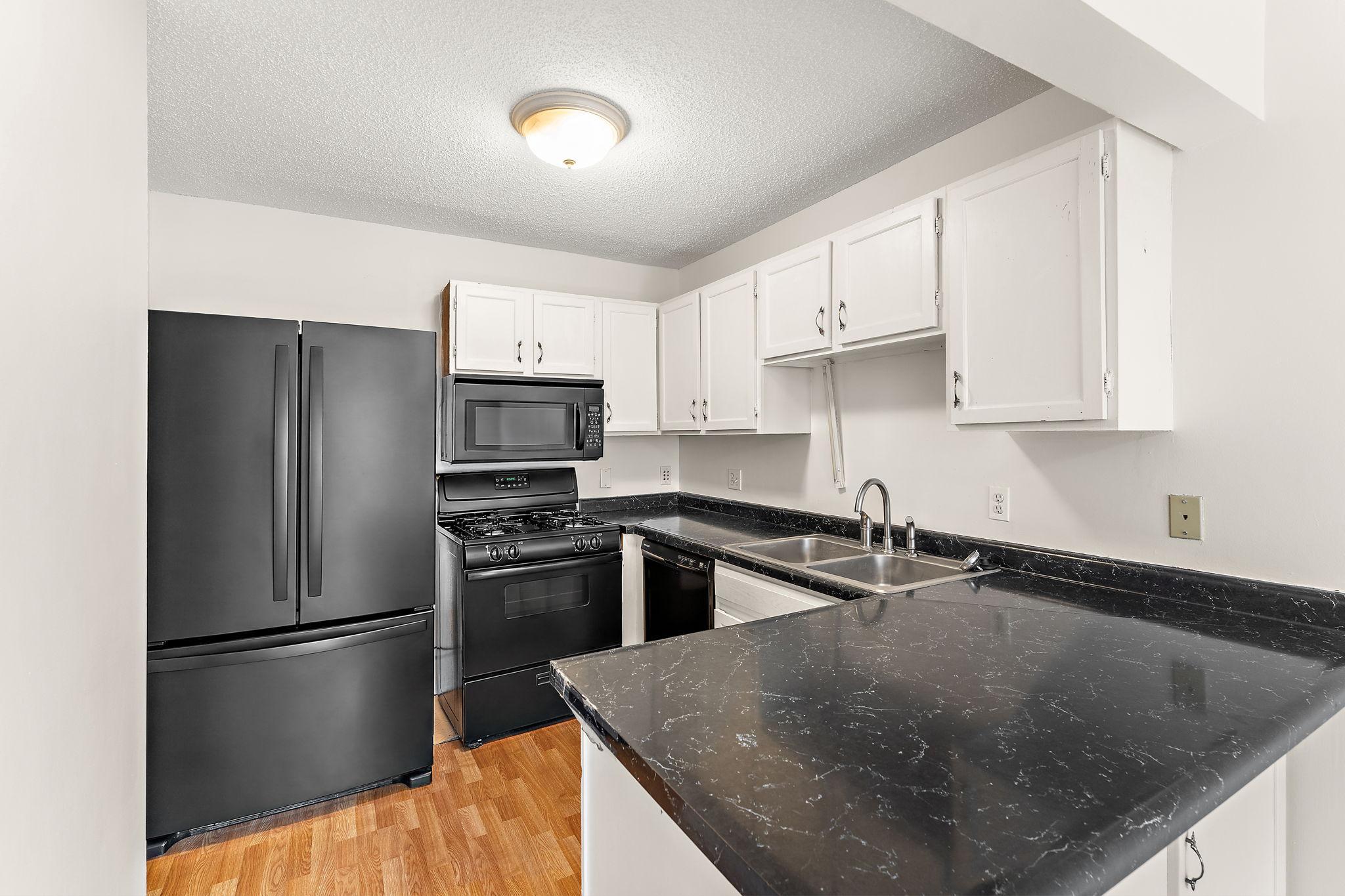 1491 Woodview Avenue E Property Photo 15